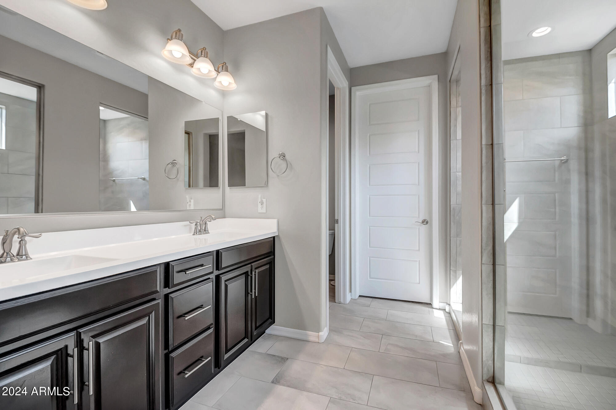 16087 W DESERT HILLS Drive