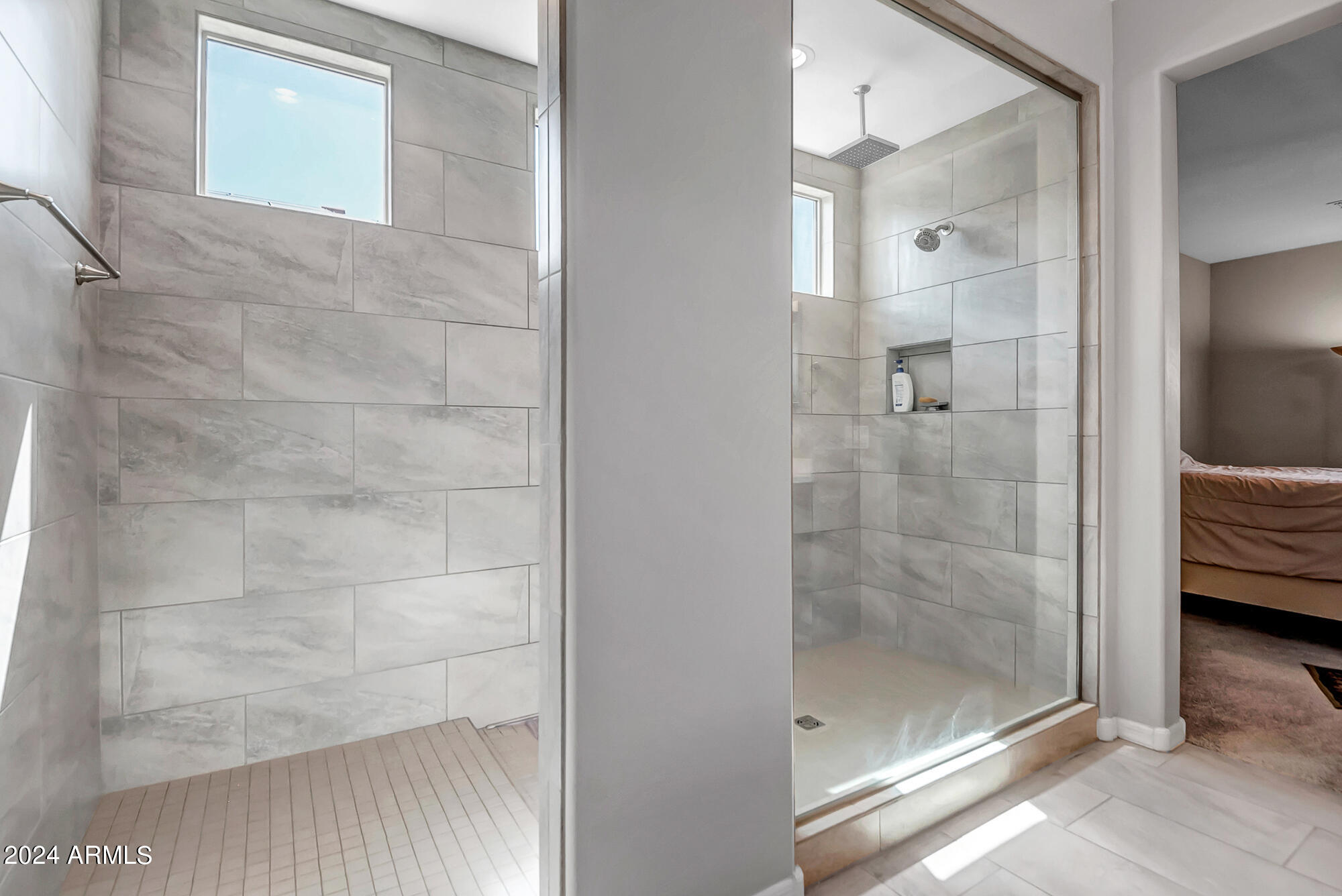 16087 W DESERT HILLS Drive