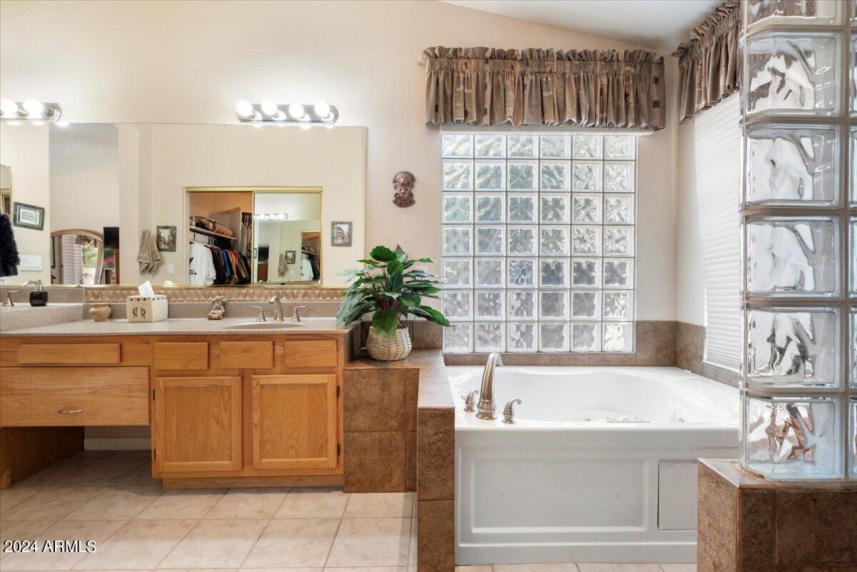 4650 W CARLA VISTA Drive