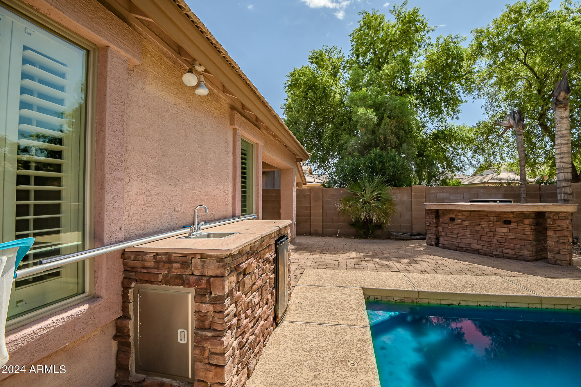 4239 E ROCK Drive