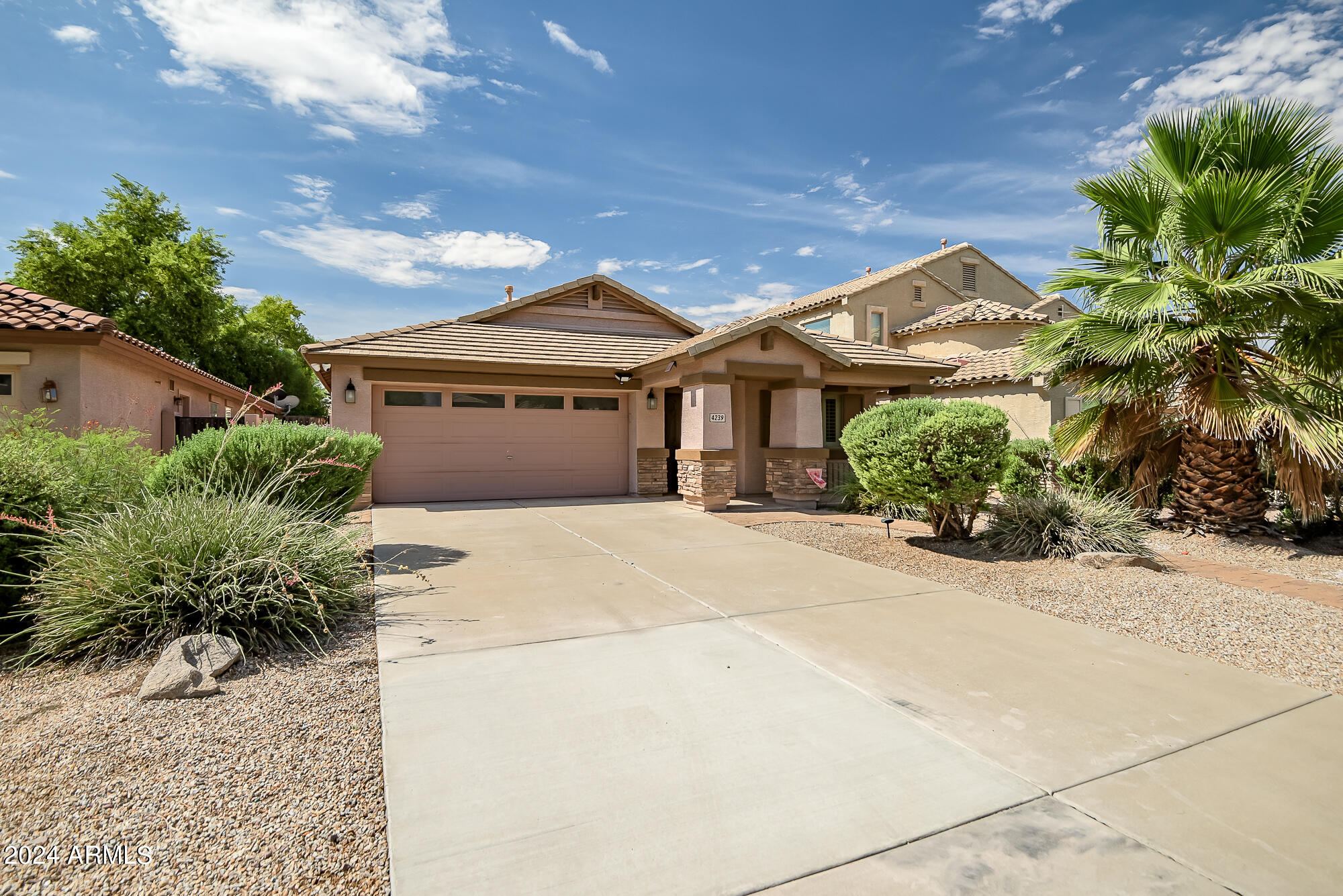 4239 E ROCK Drive