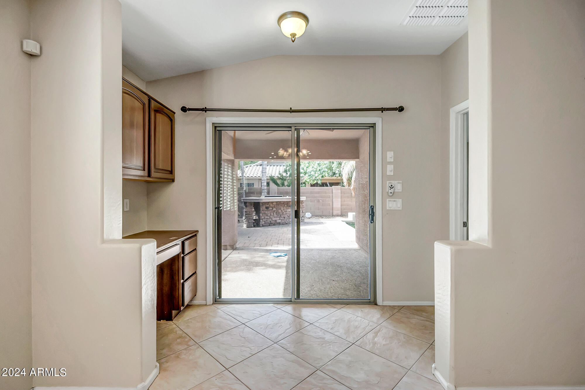 4239 E ROCK Drive