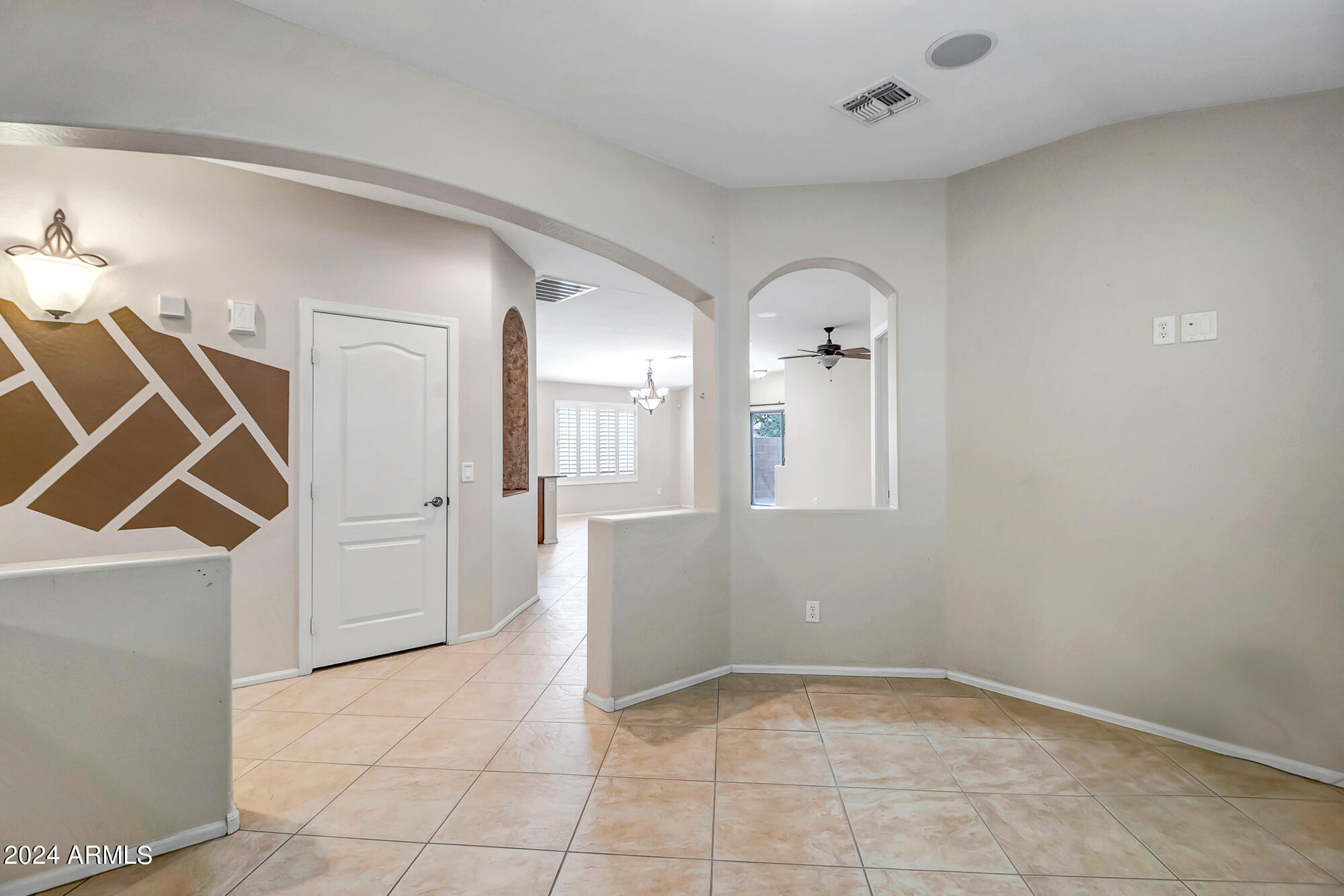 4239 E ROCK Drive