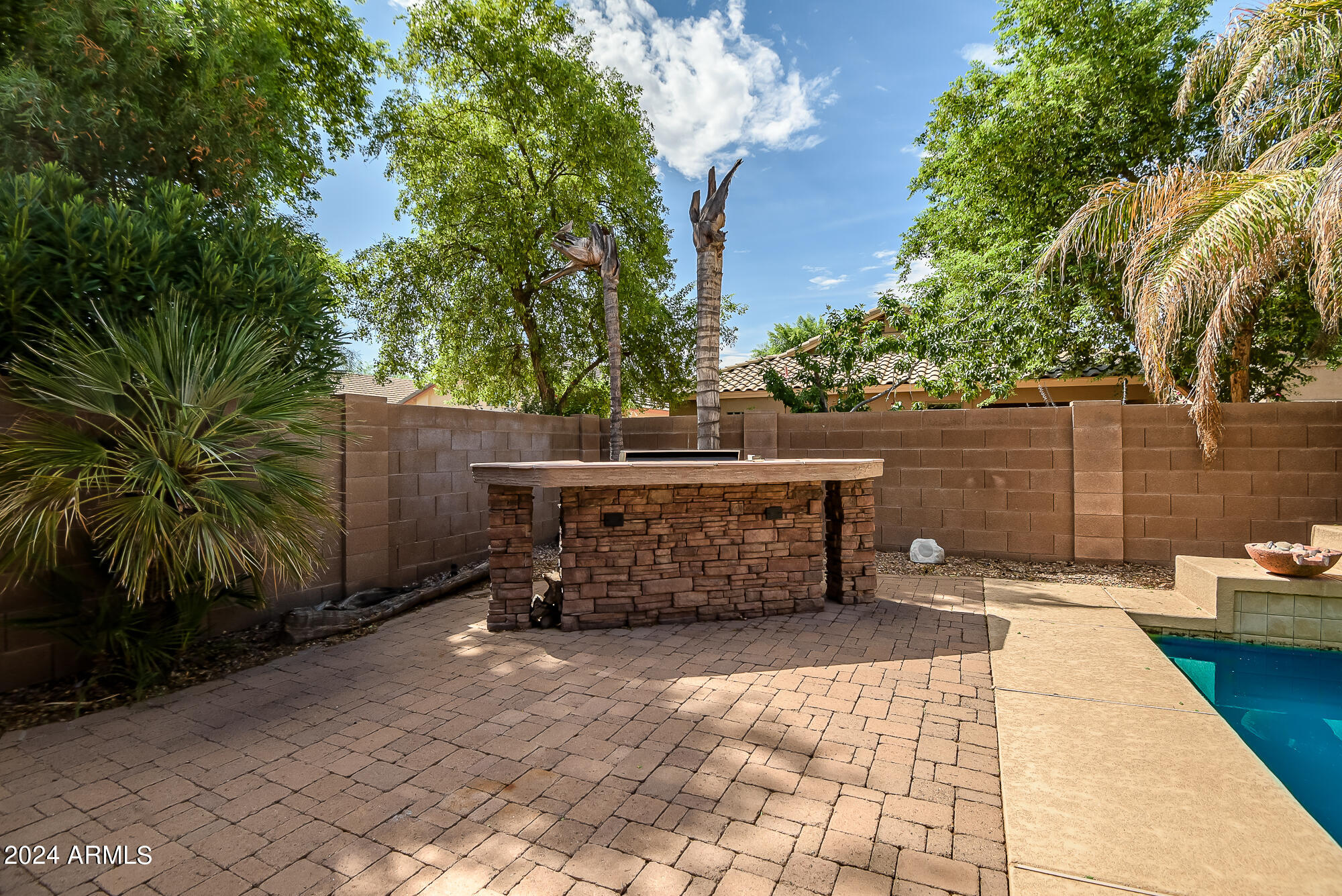 4239 E ROCK Drive