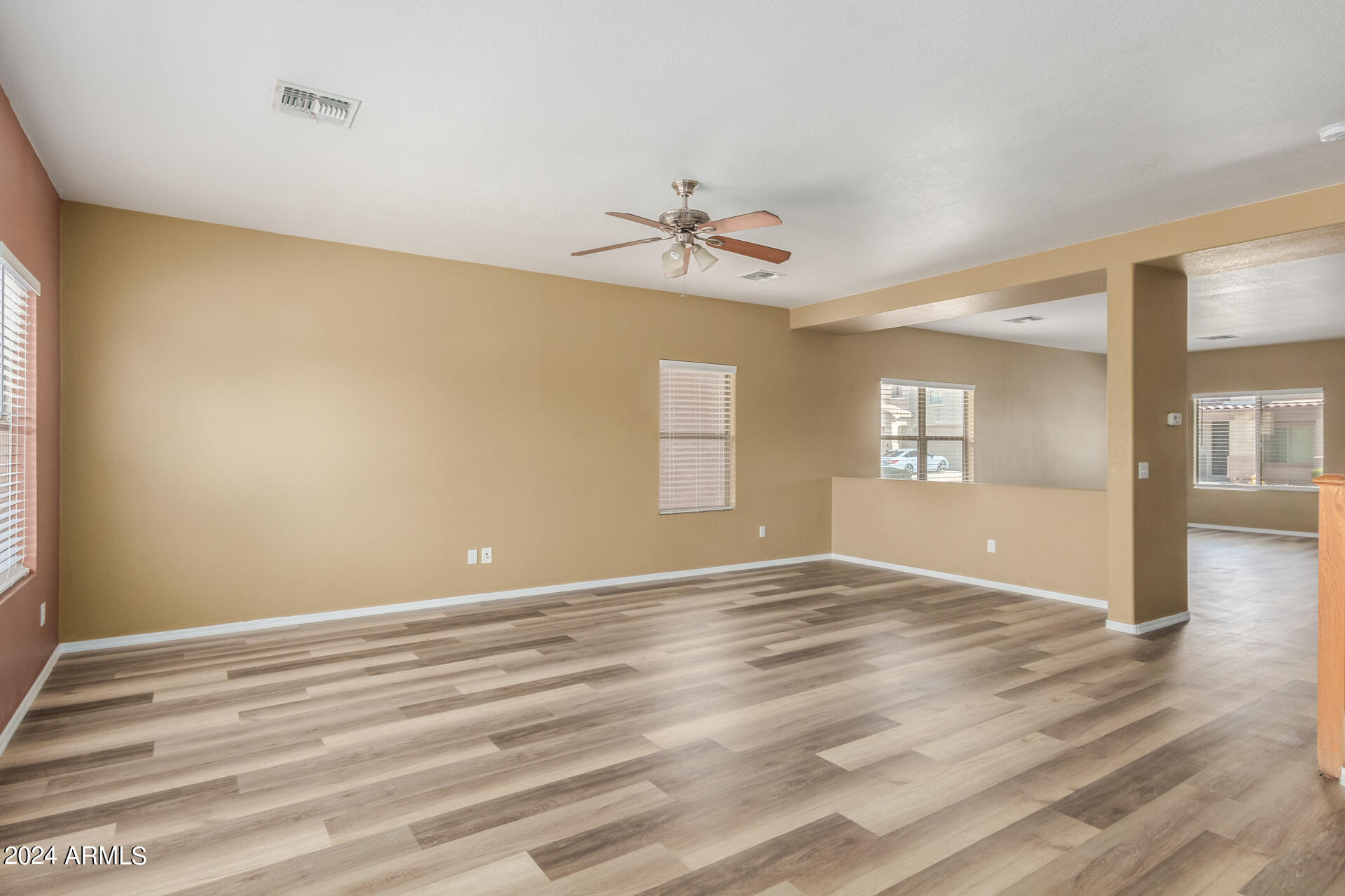 9403 W SHERIDAN Street