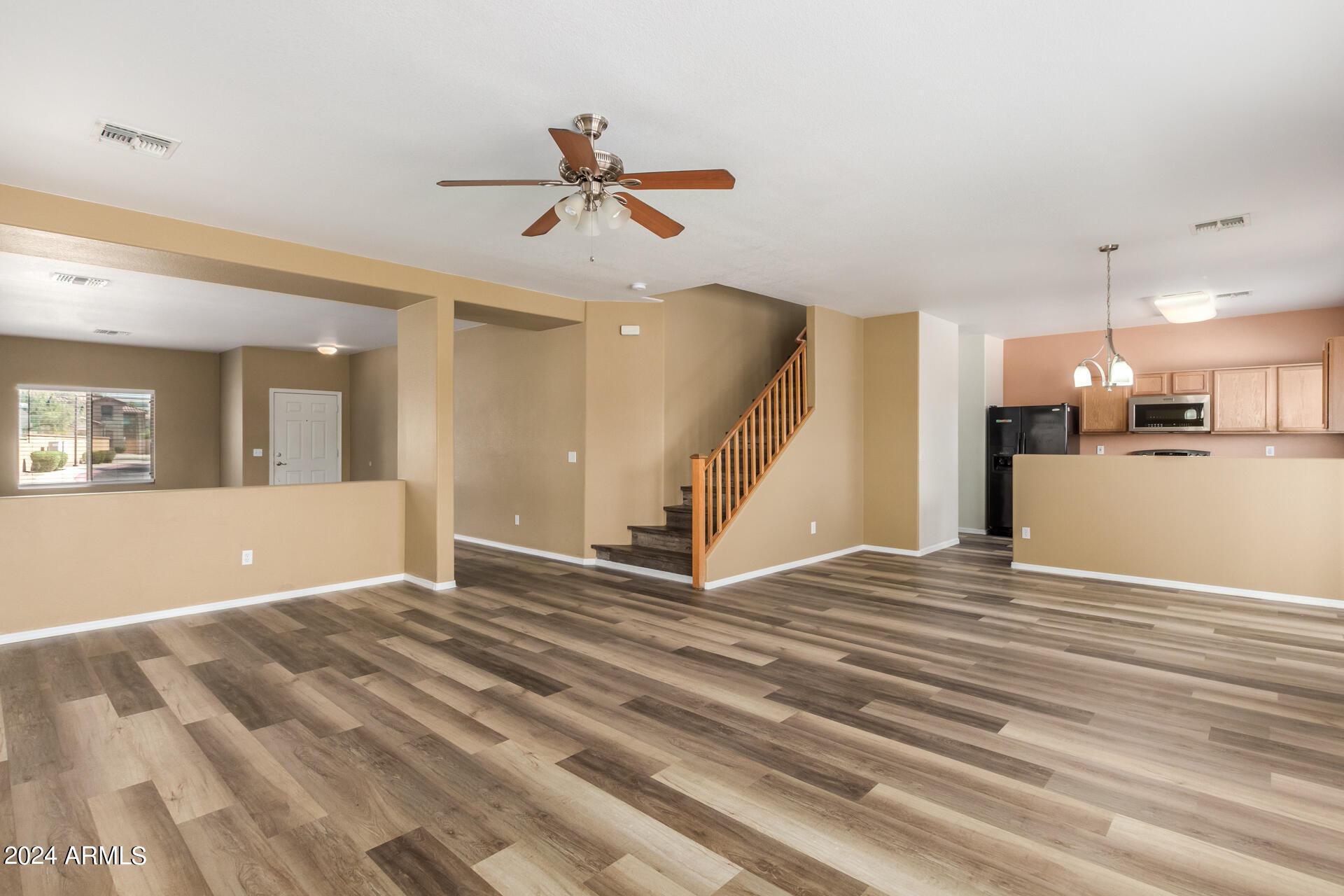 9403 W SHERIDAN Street