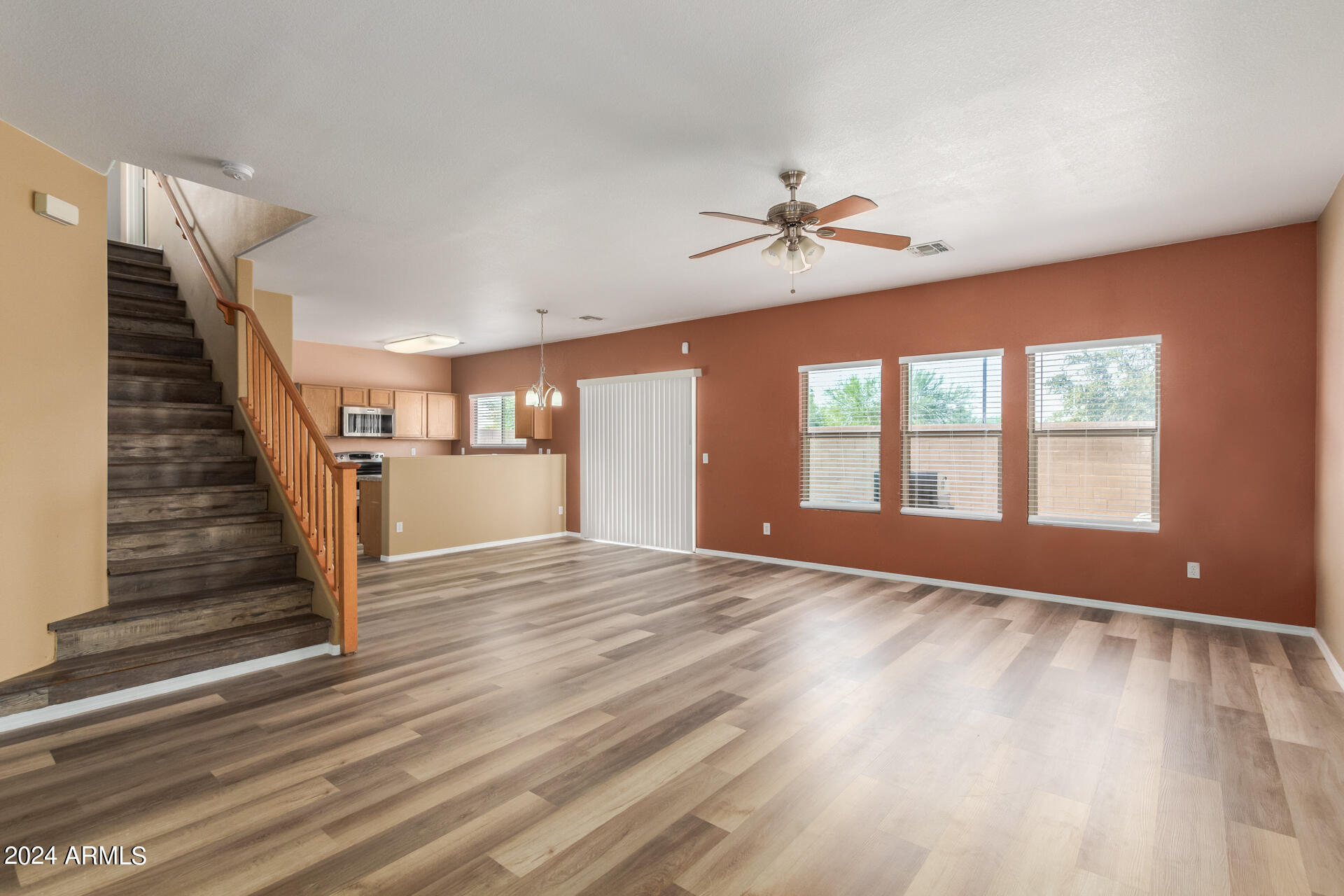 9403 W SHERIDAN Street