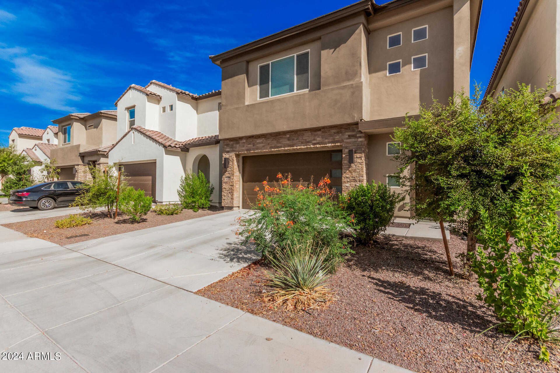7325 W PHELPS Road