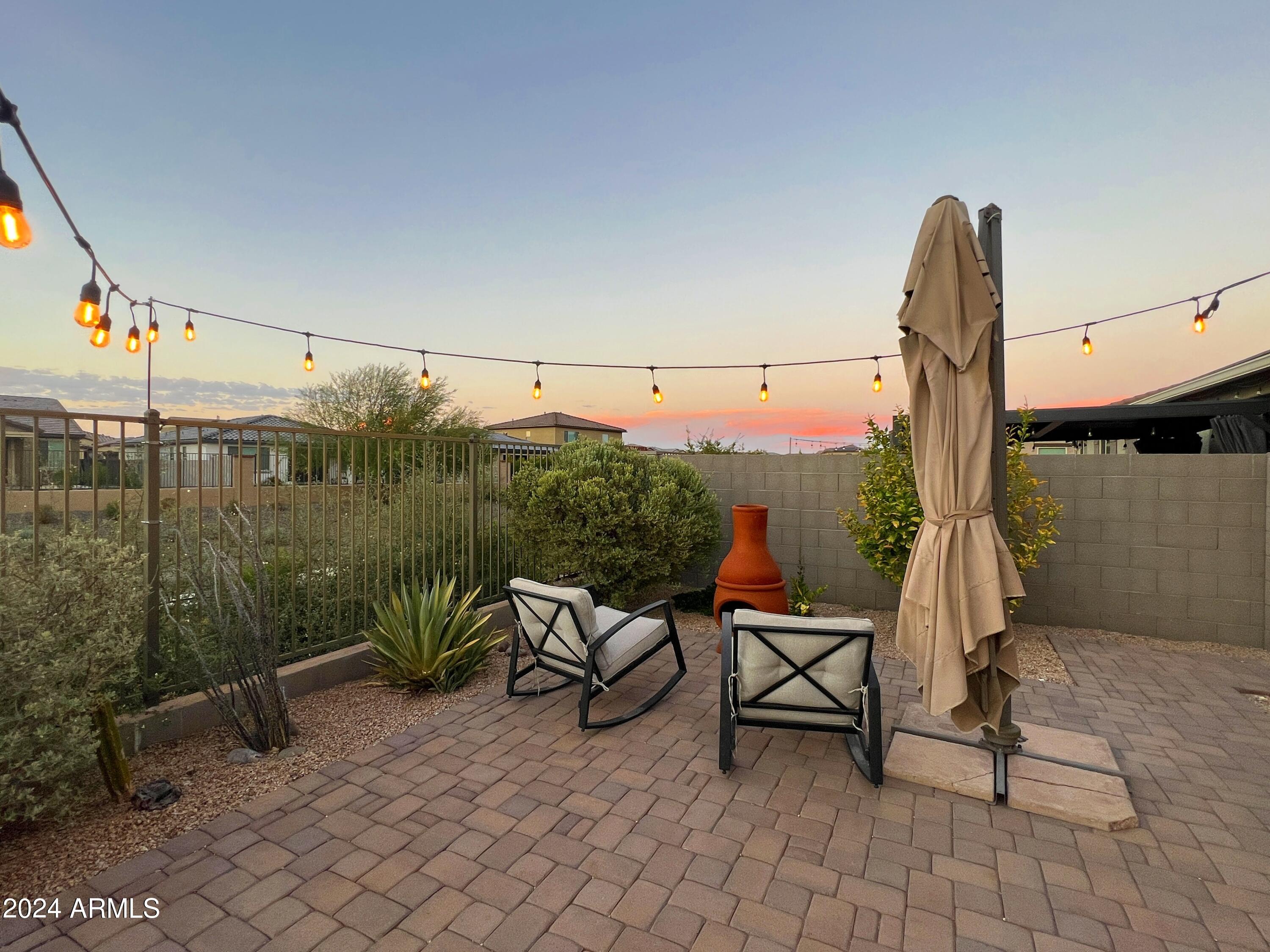 18832 W SAN JUAN Avenue