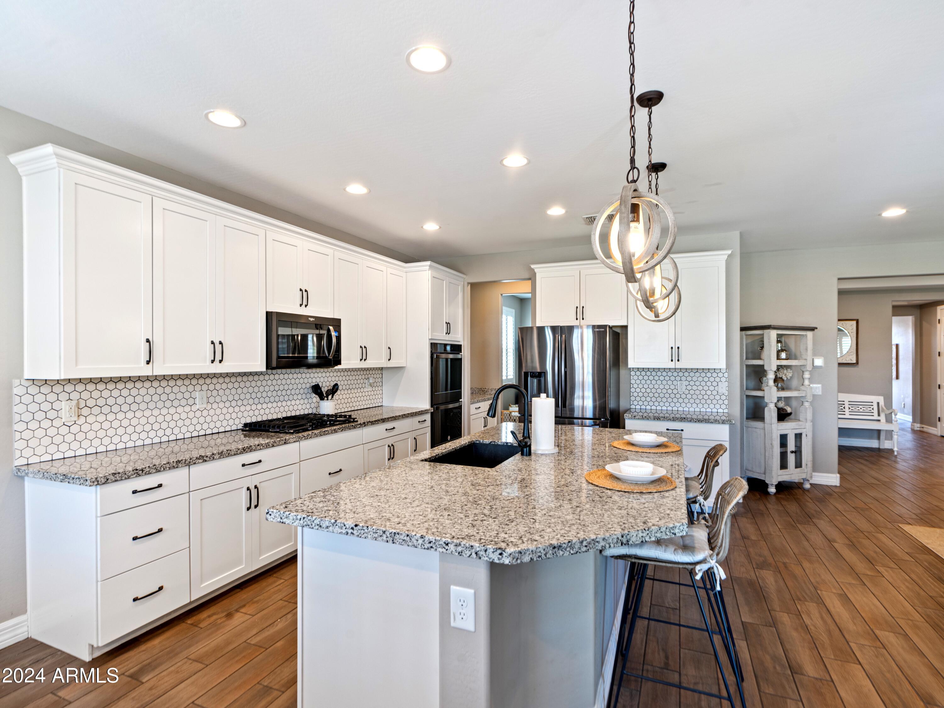 18832 W SAN JUAN Avenue