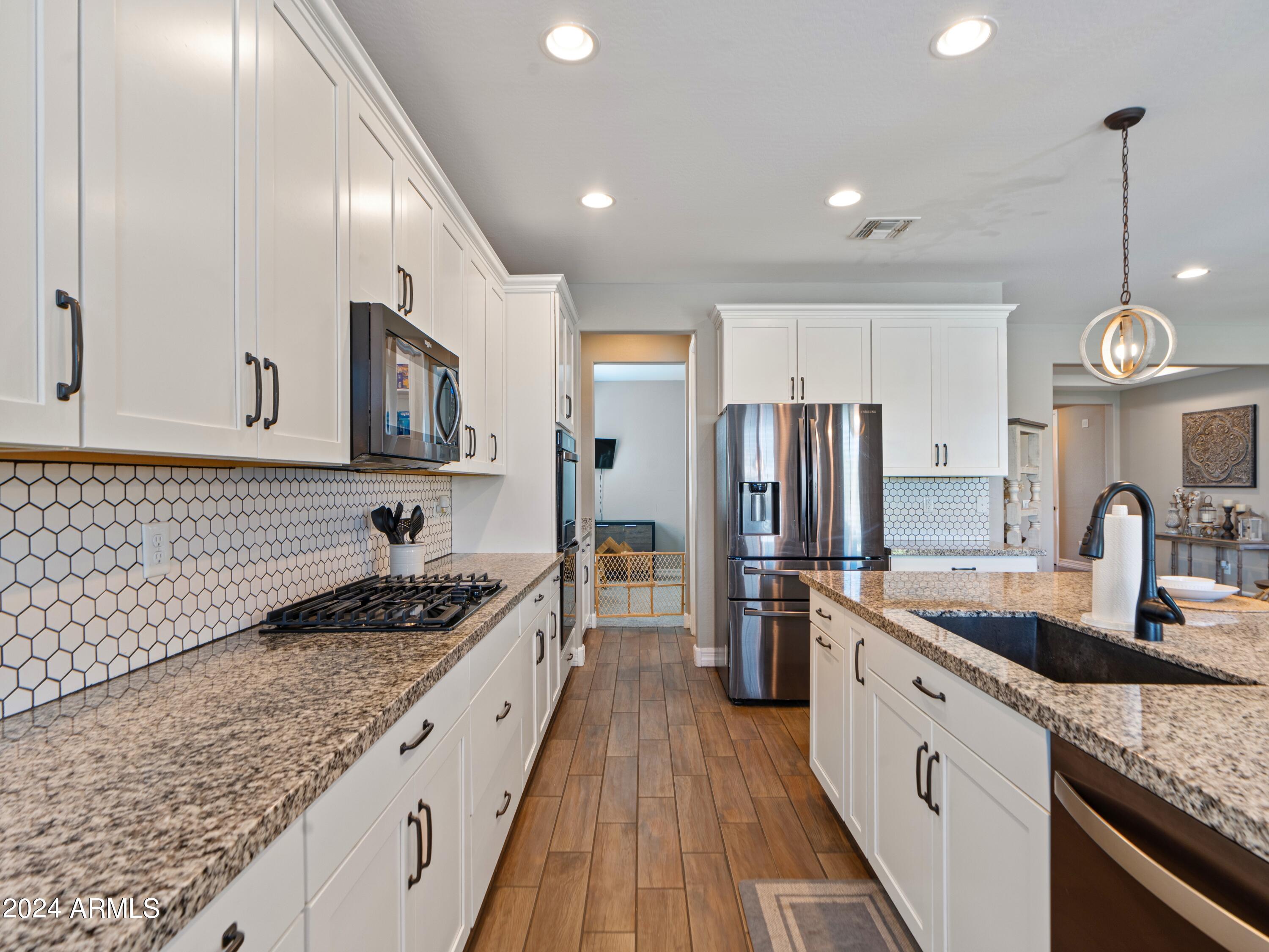 18832 W SAN JUAN Avenue