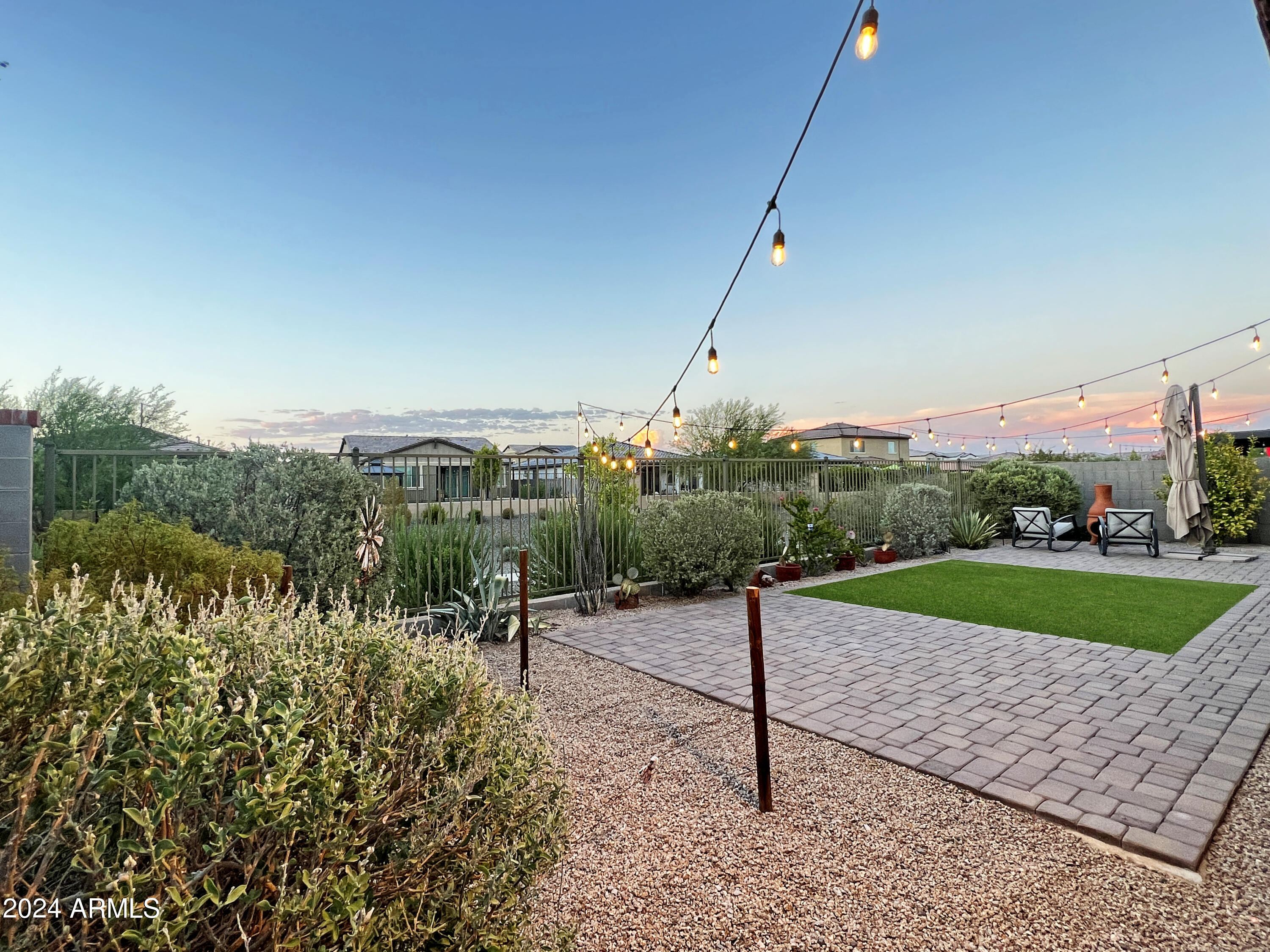 18832 W SAN JUAN Avenue