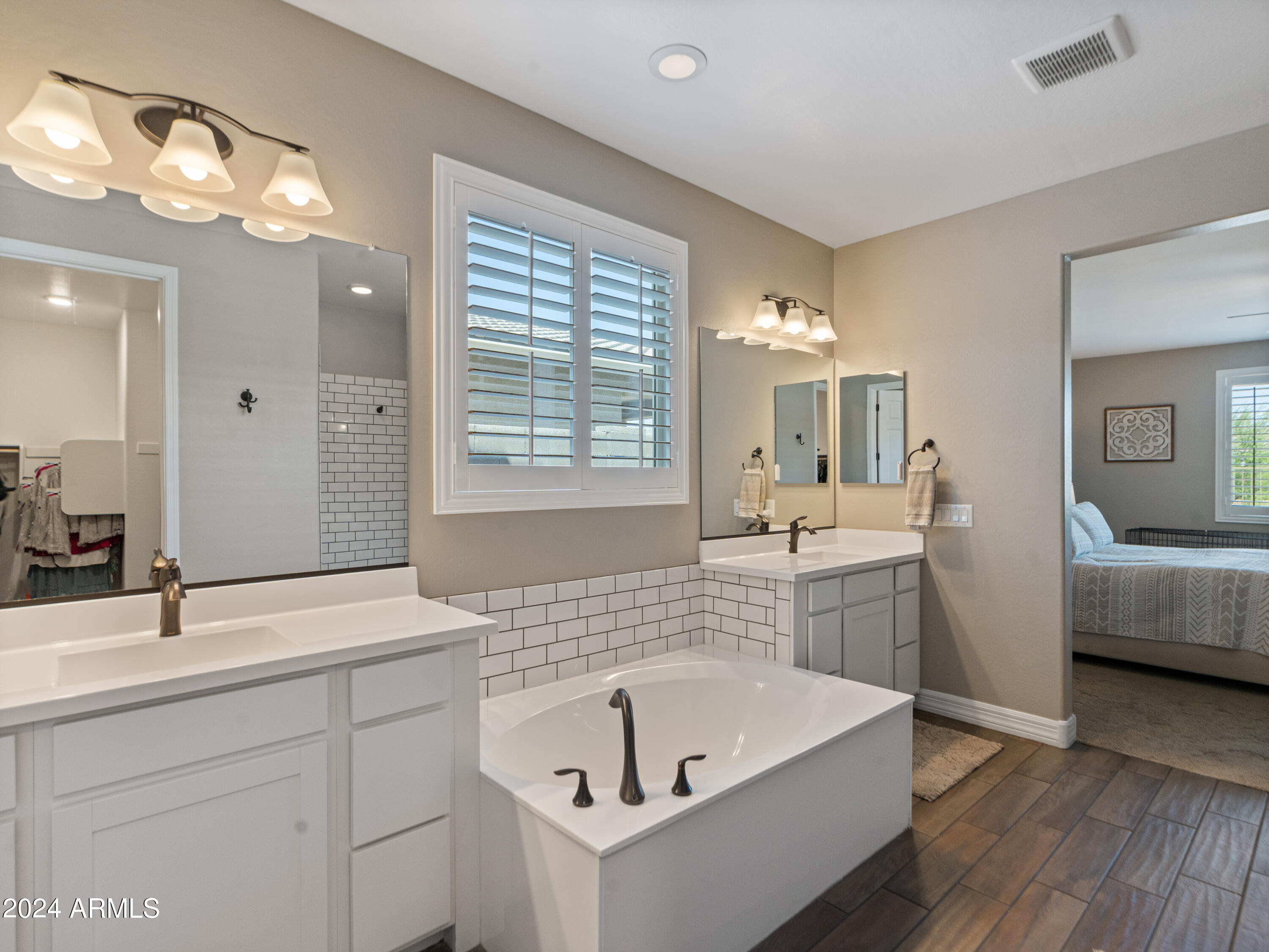 18832 W SAN JUAN Avenue