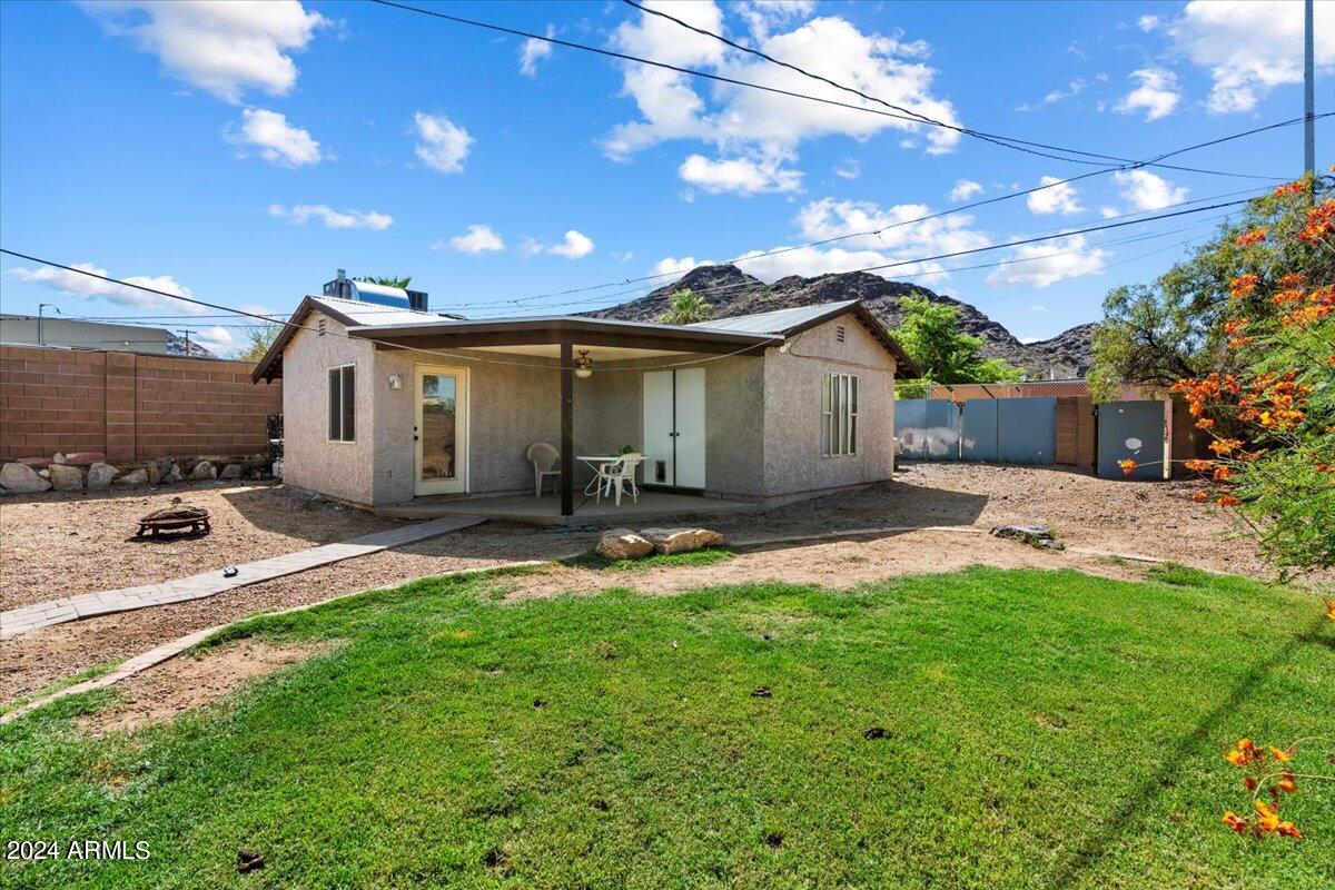 1515 E HATCHER Road