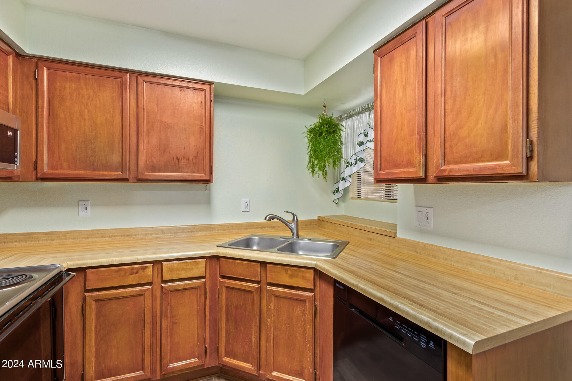 533 W GUADALUPE Road # 2046