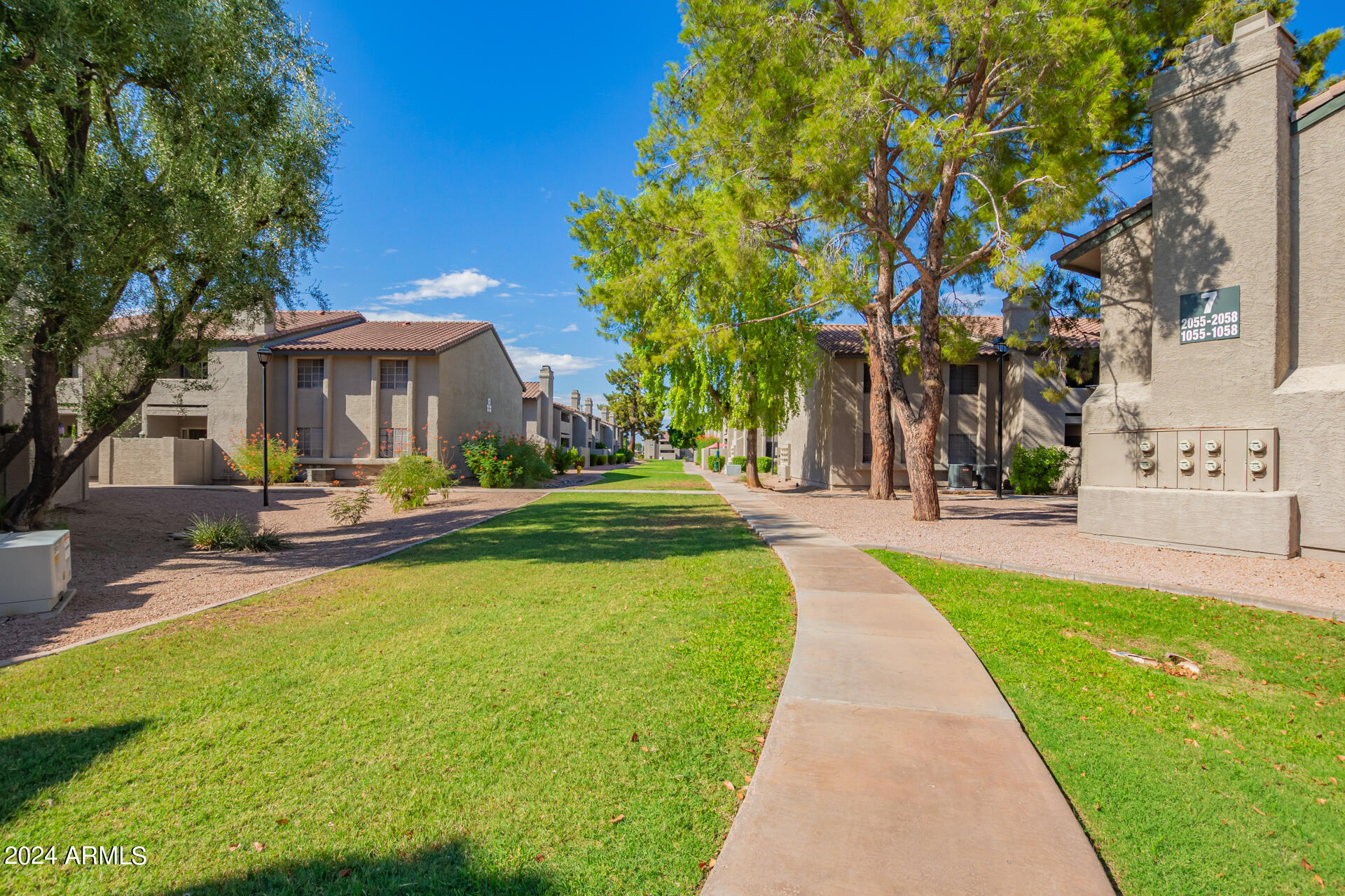 533 W GUADALUPE Road # 2046