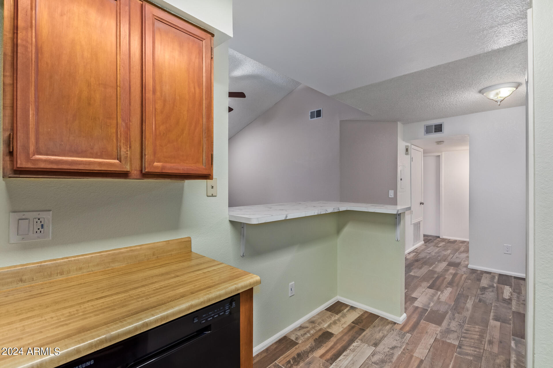 533 W GUADALUPE Road # 2046