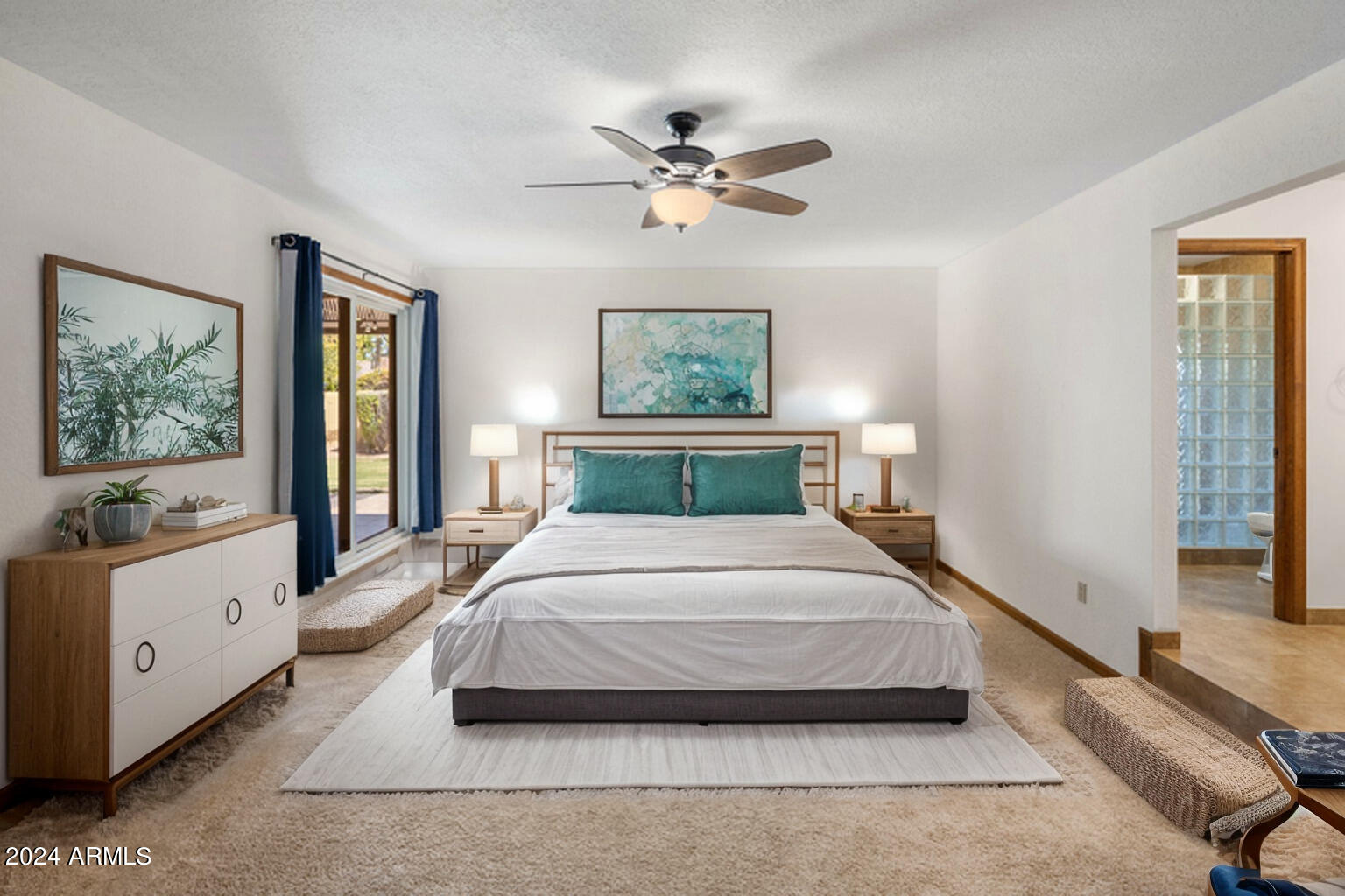 8833 S LAKESHORE Drive