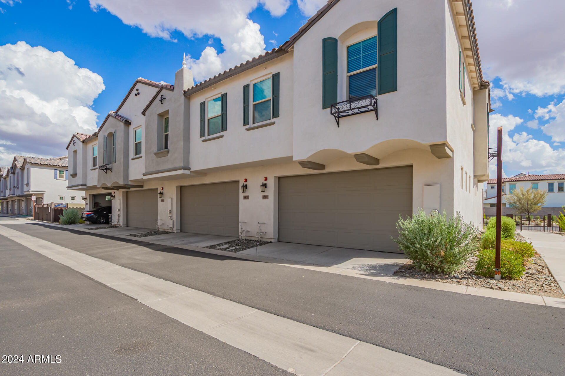 9903 E WAVELENGTH Avenue