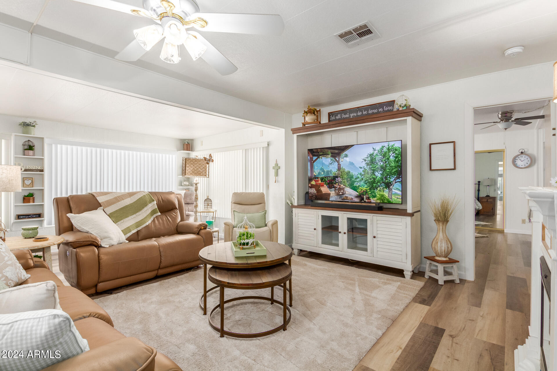 9234 E LAKESIDE Drive