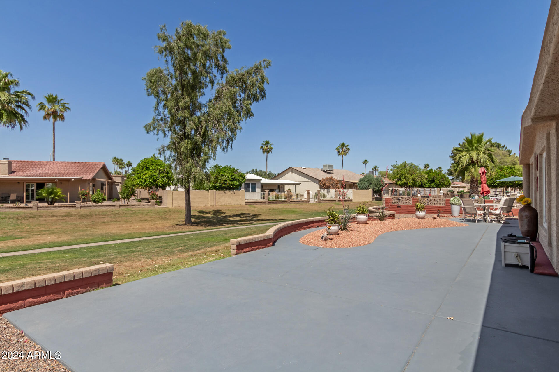 9234 E LAKESIDE Drive