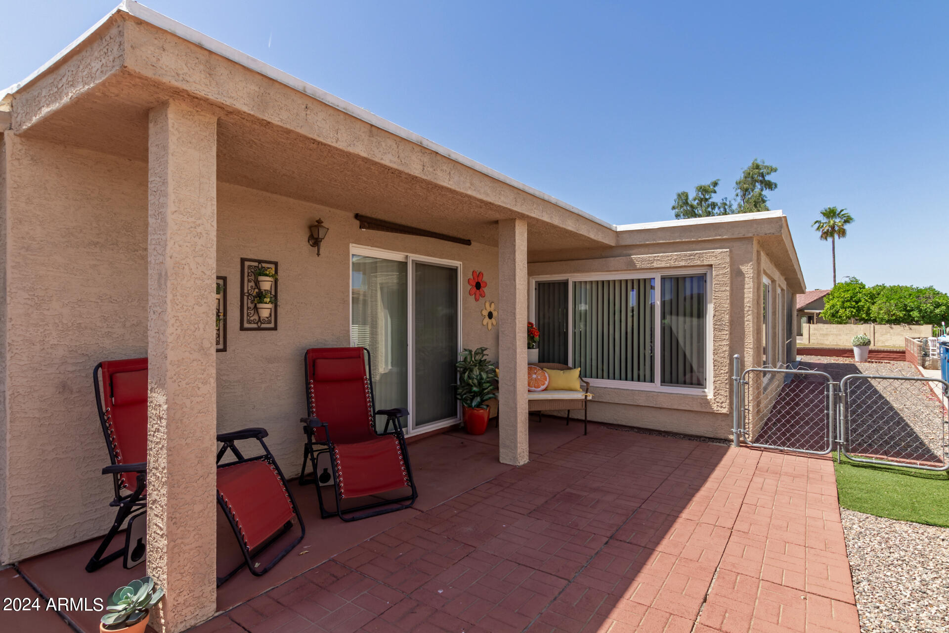 9234 E LAKESIDE Drive