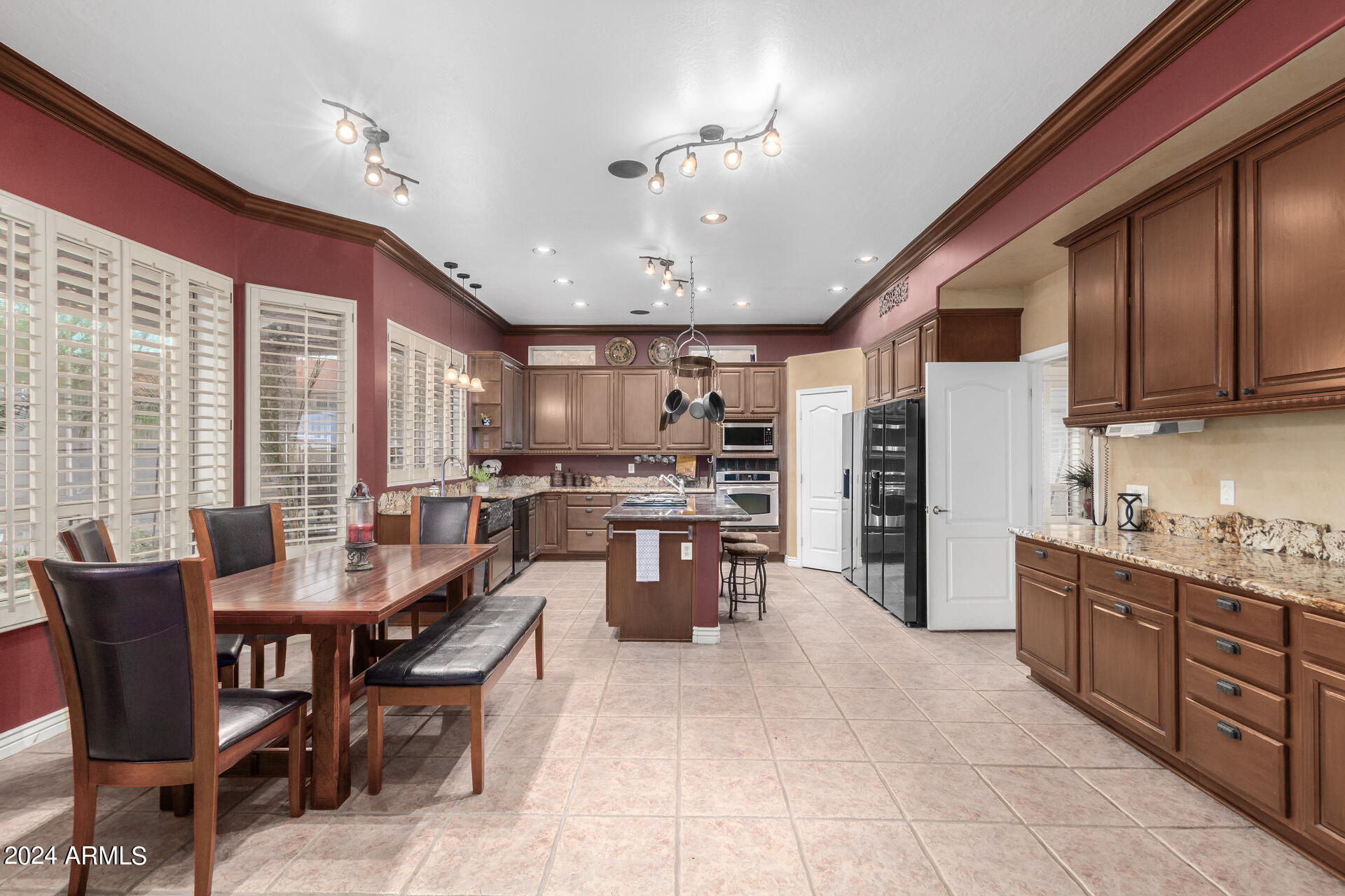 7640 E SNOWDON Circle