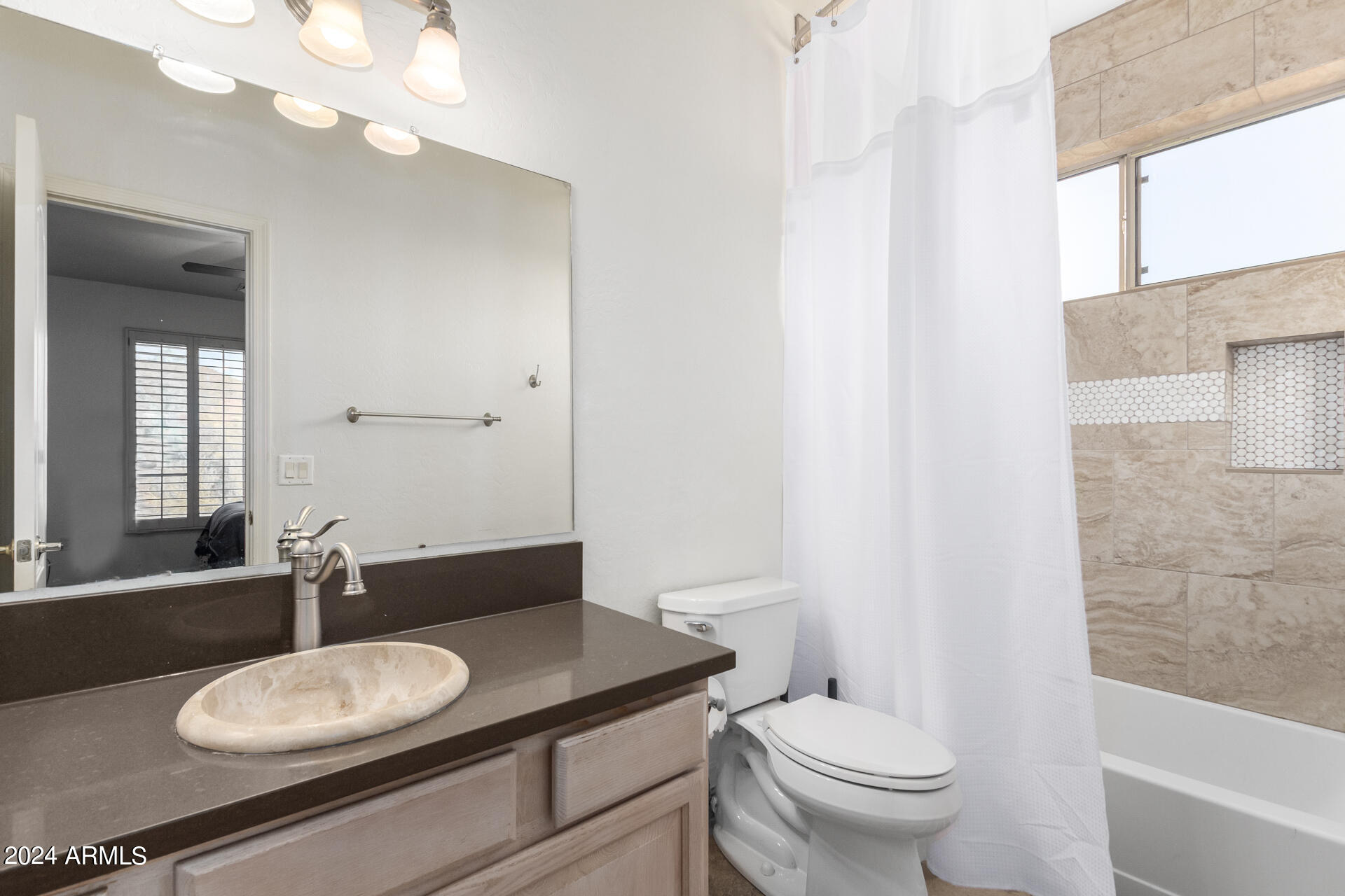 7640 E SNOWDON Circle