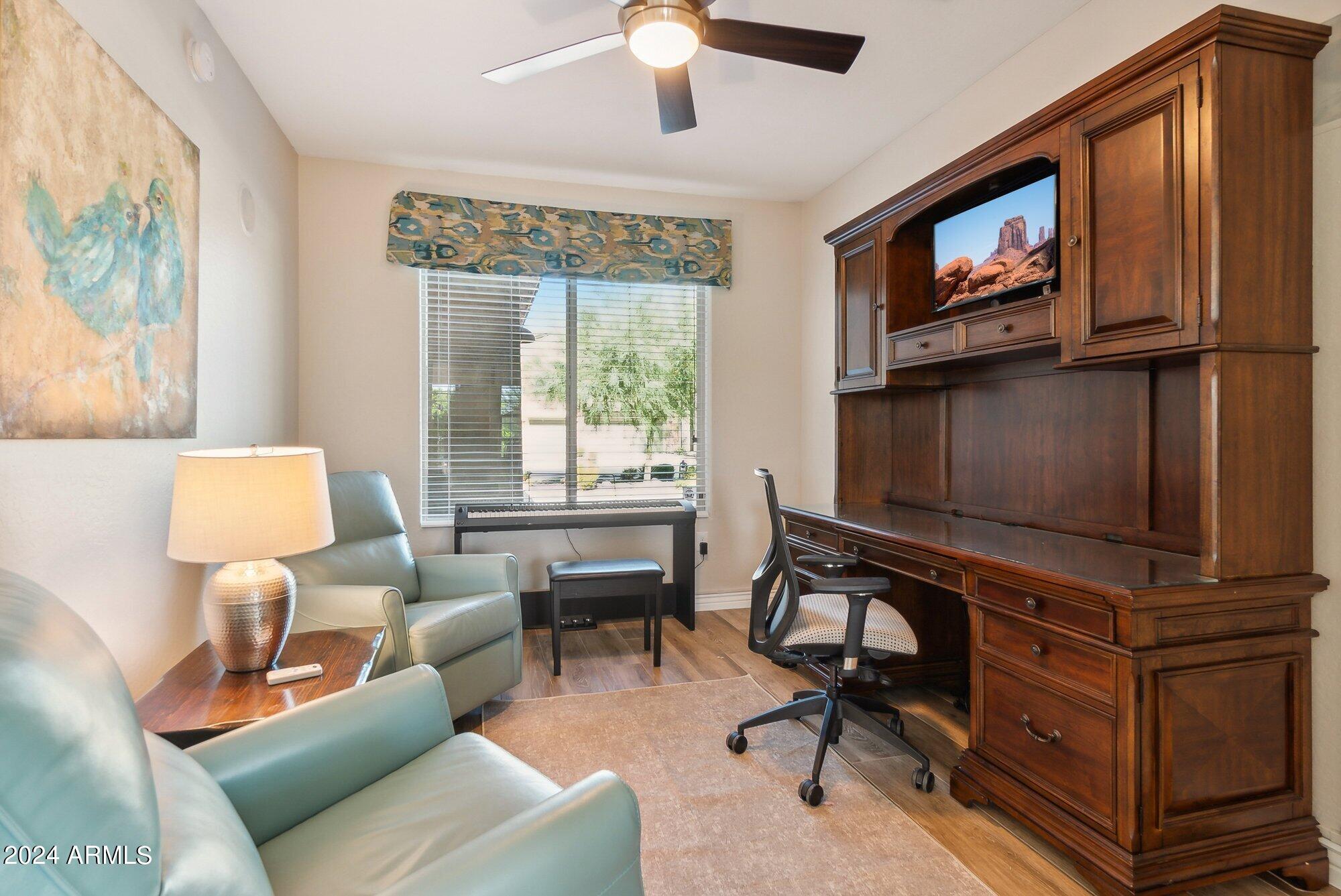 2425 W BRONCO BUTTE Trail # 1029