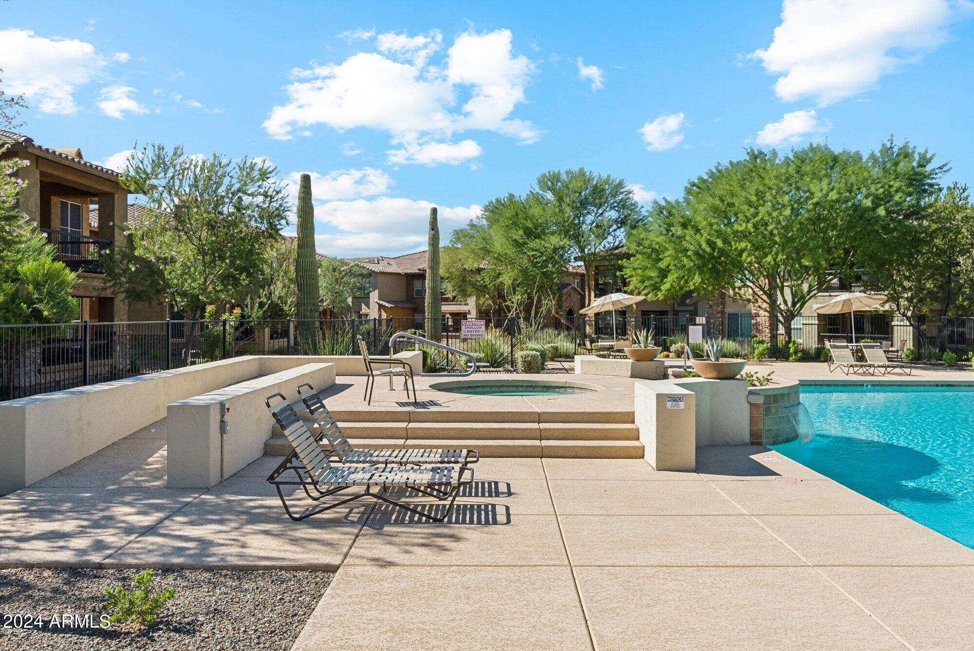 2425 W BRONCO BUTTE Trail # 1029