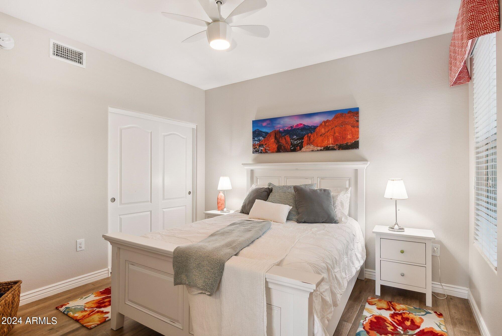 2425 W BRONCO BUTTE Trail # 1029