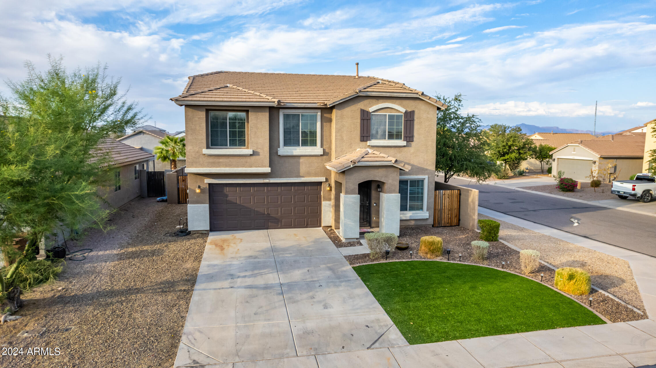 1290 W BELMONT RED Trail