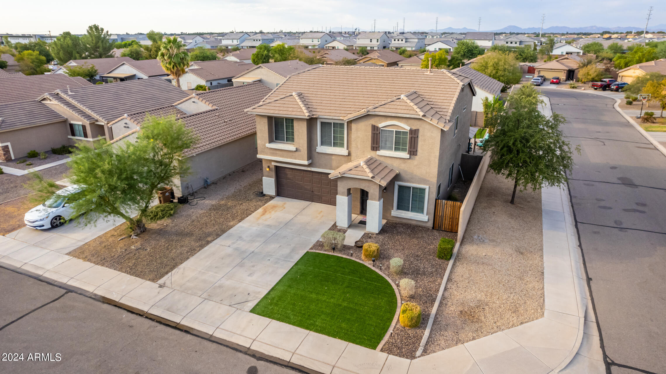 1290 W BELMONT RED Trail