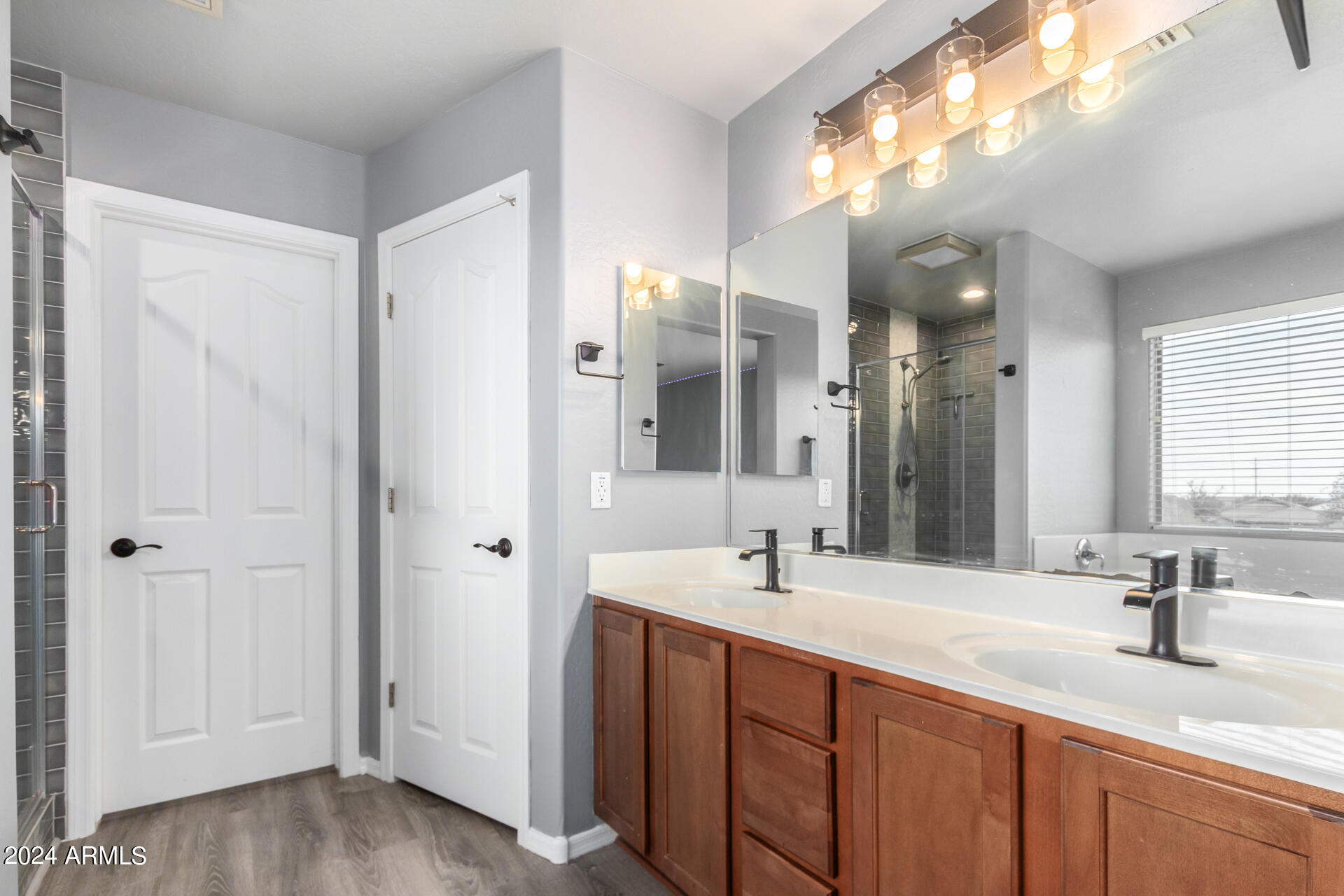 1290 W BELMONT RED Trail