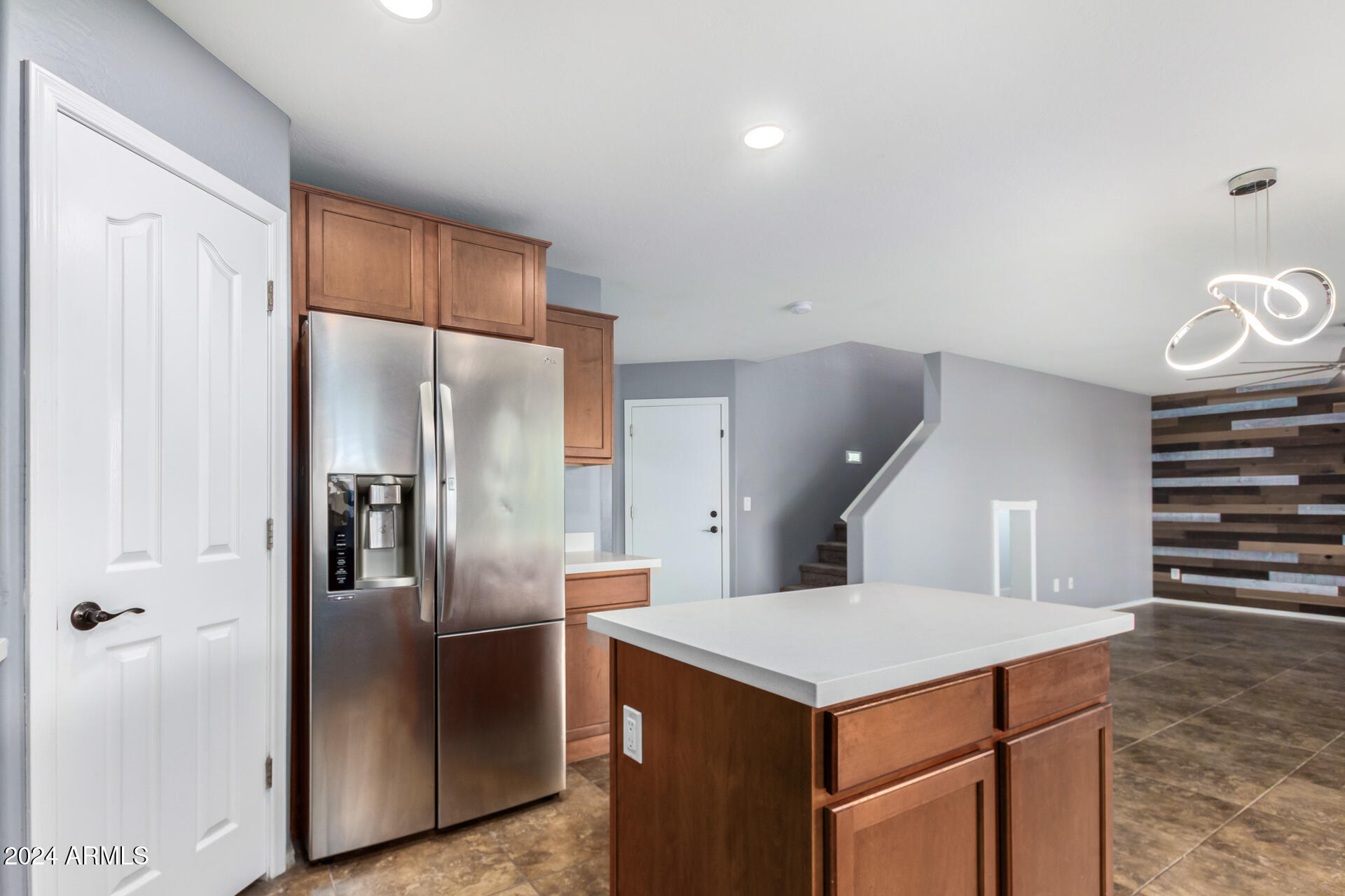 1290 W BELMONT RED Trail