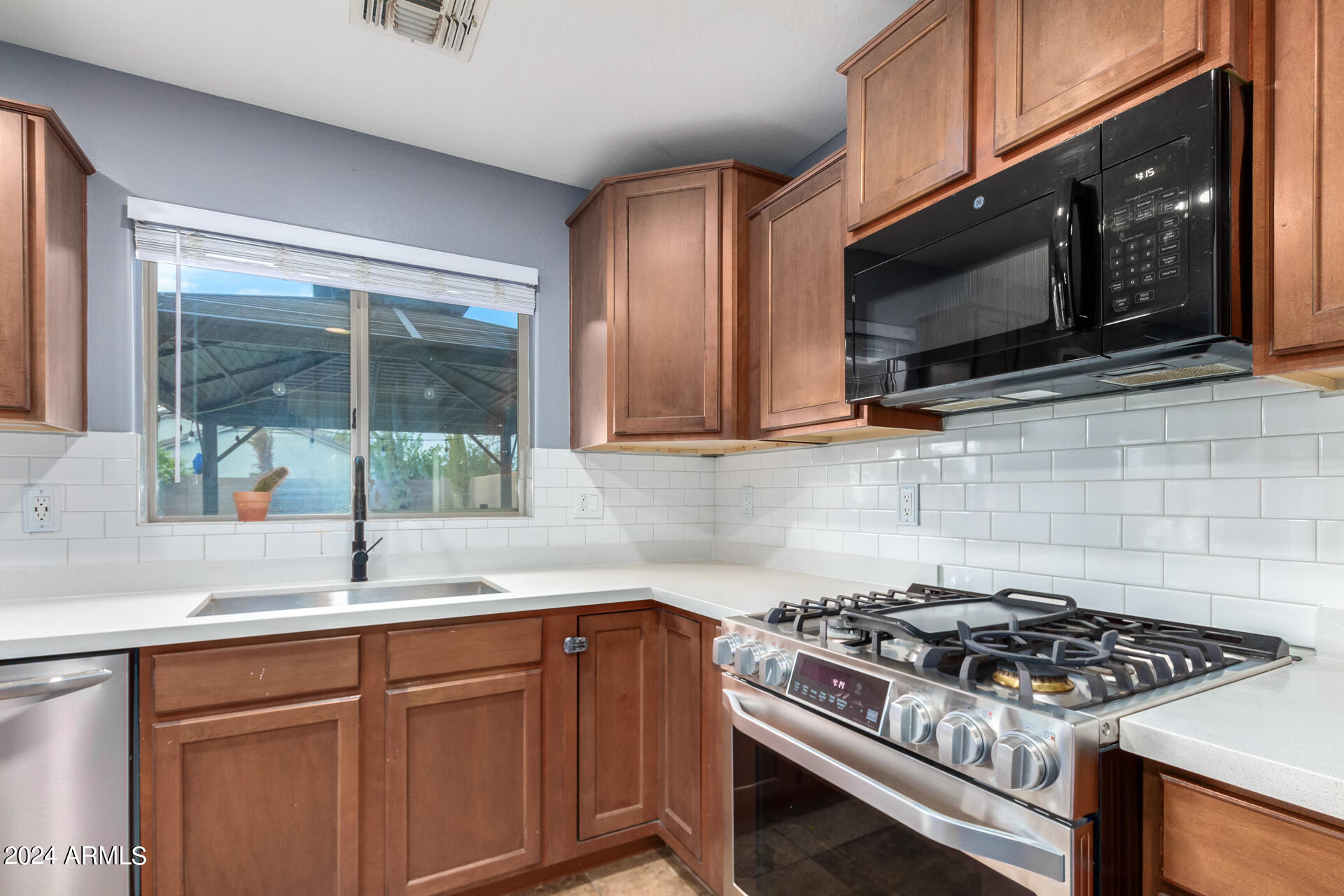 1290 W BELMONT RED Trail