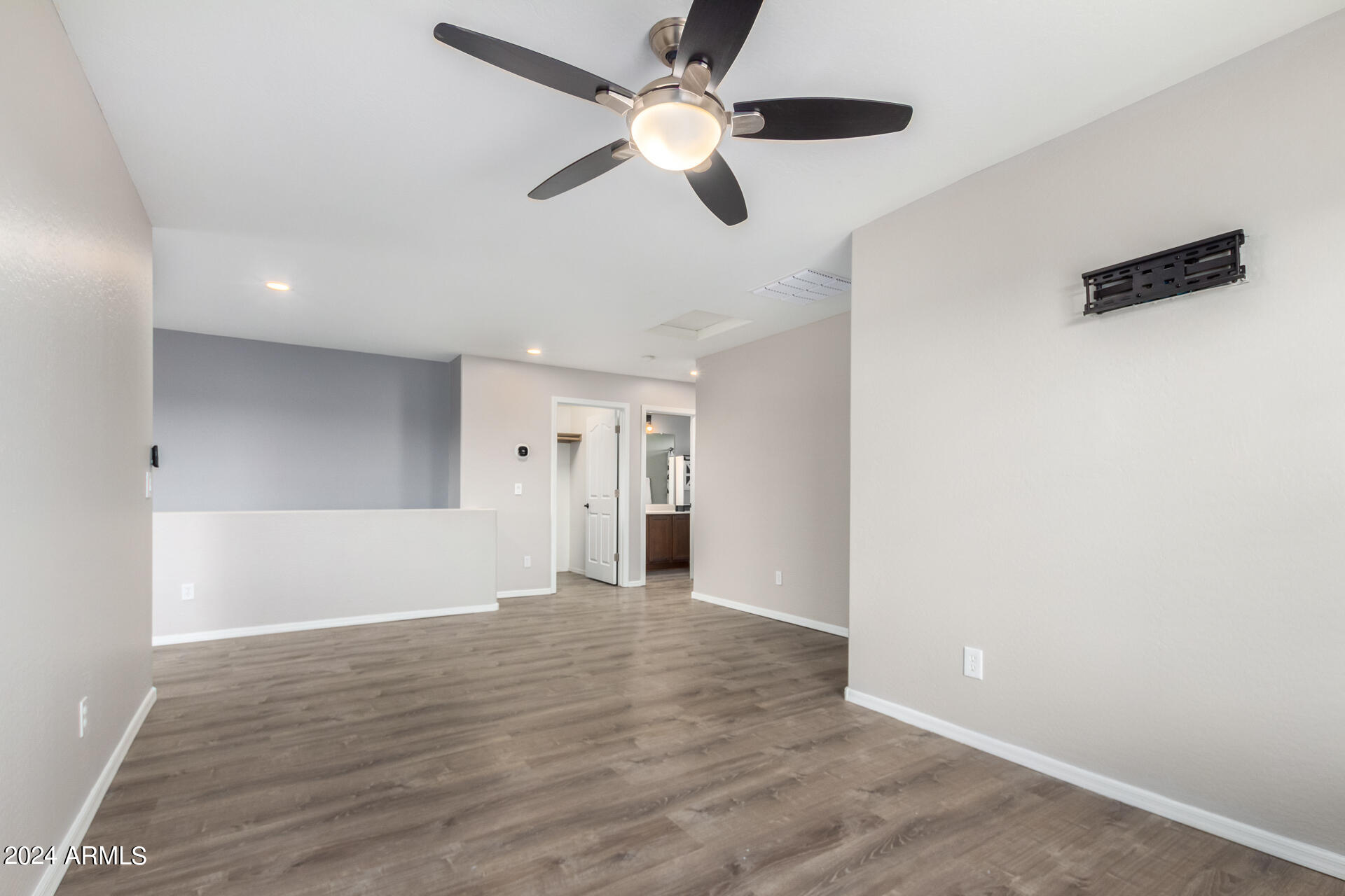 1290 W BELMONT RED Trail