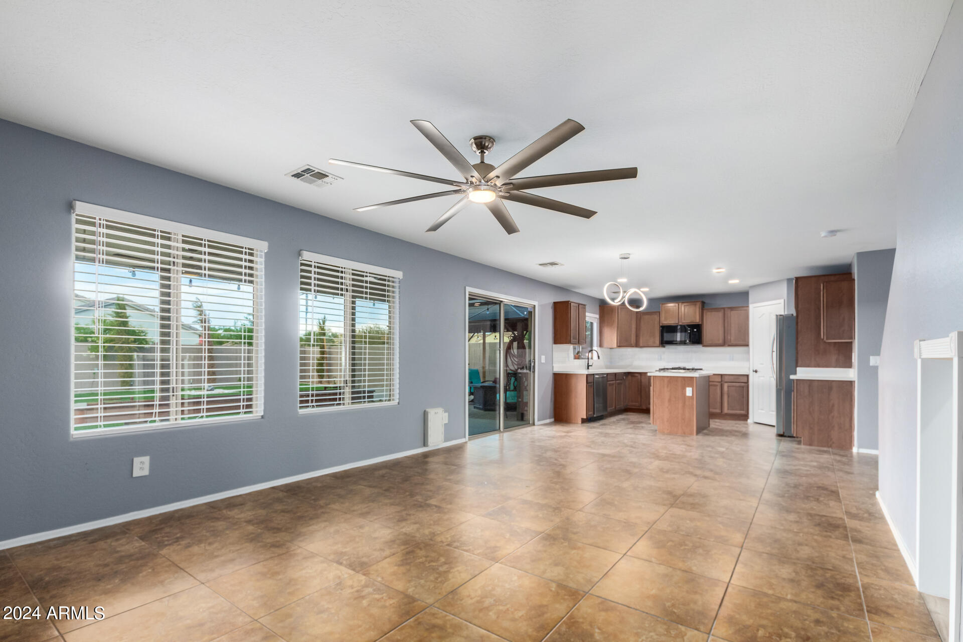 1290 W BELMONT RED Trail