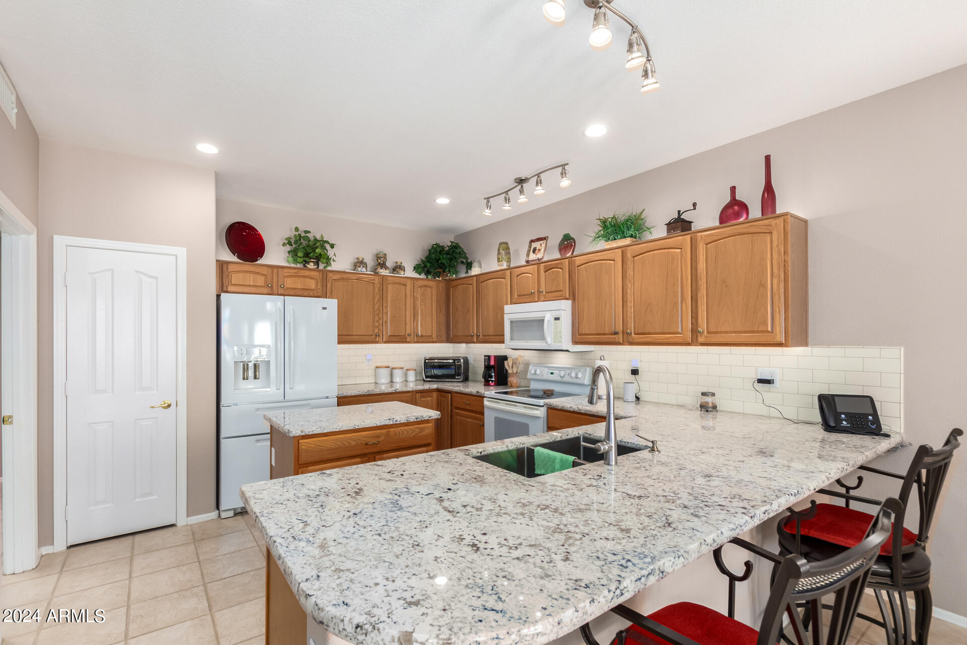 6960 S SENATE Street