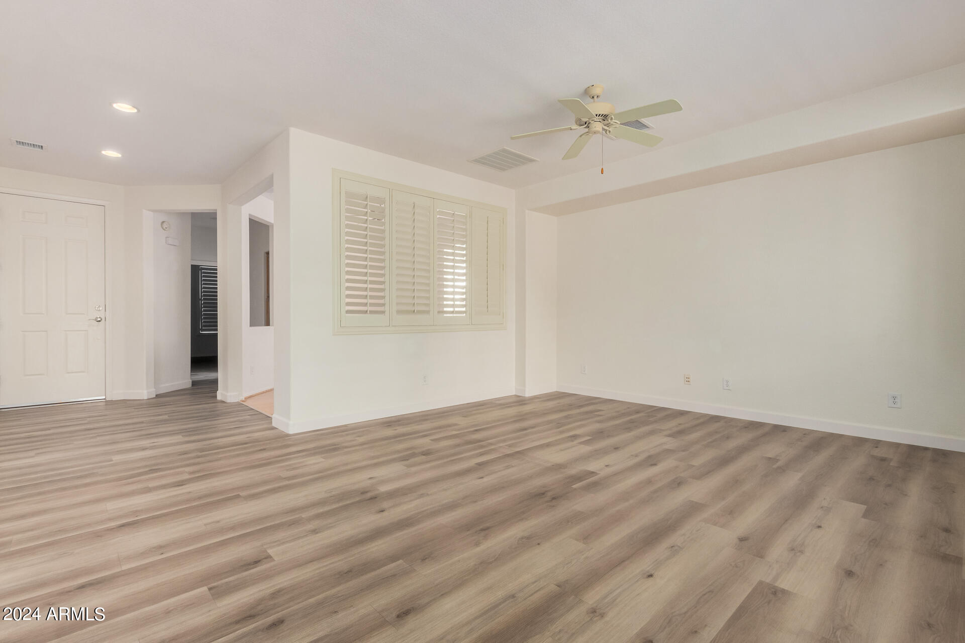 4777 E NARROWLEAF Drive