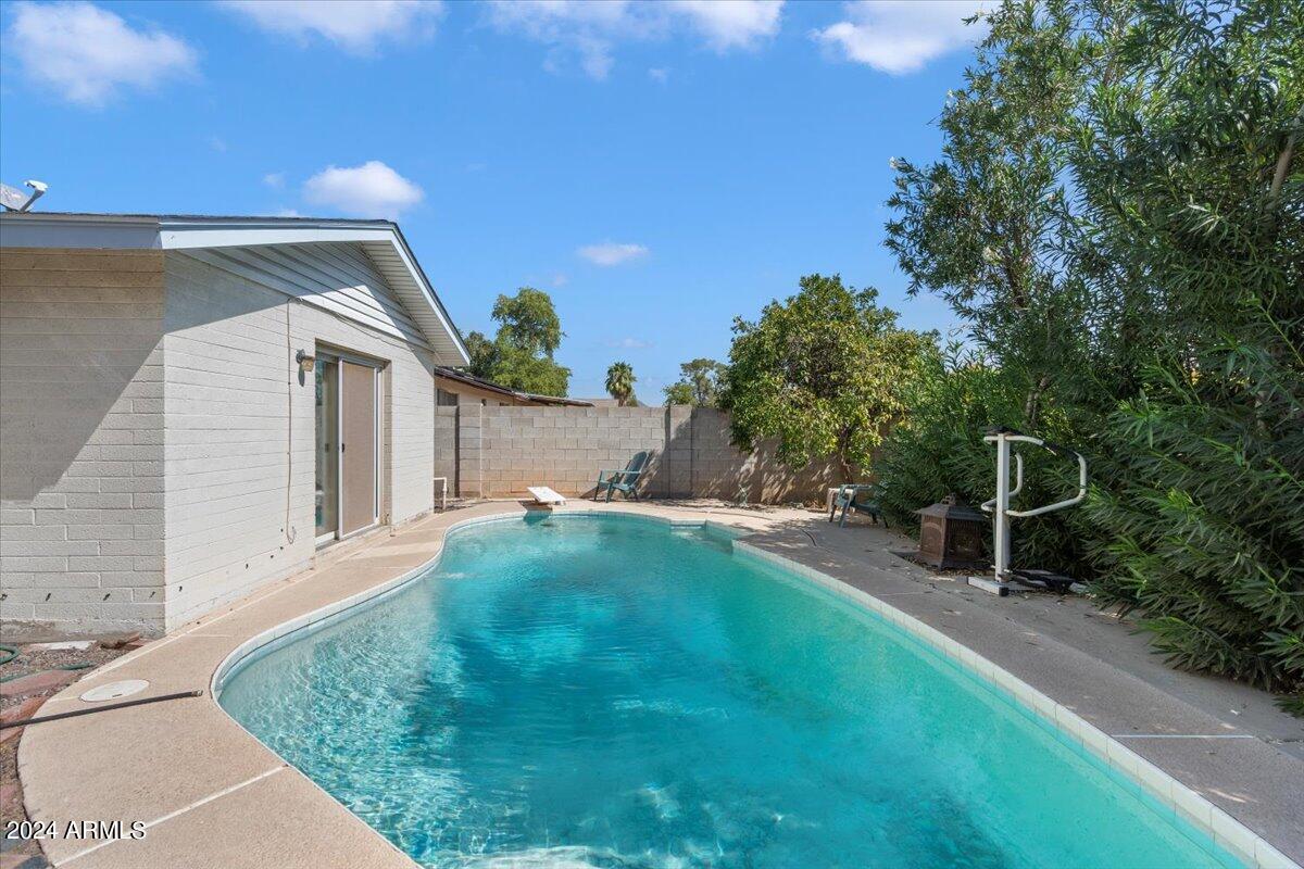 4139 W SHAW BUTTE Drive