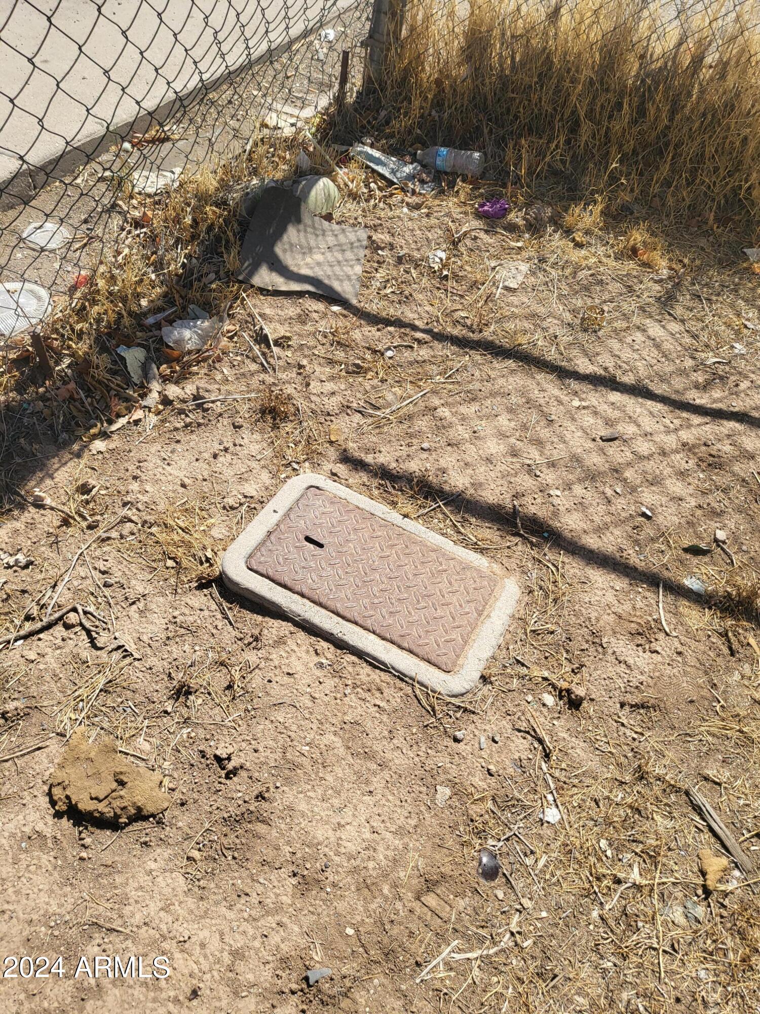 2737 W ROOSEVELT Street