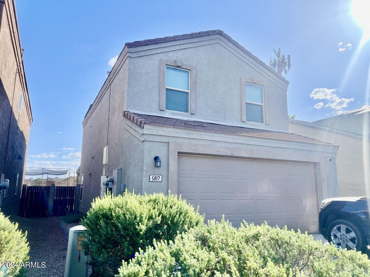 5818 E OASIS Boulevard