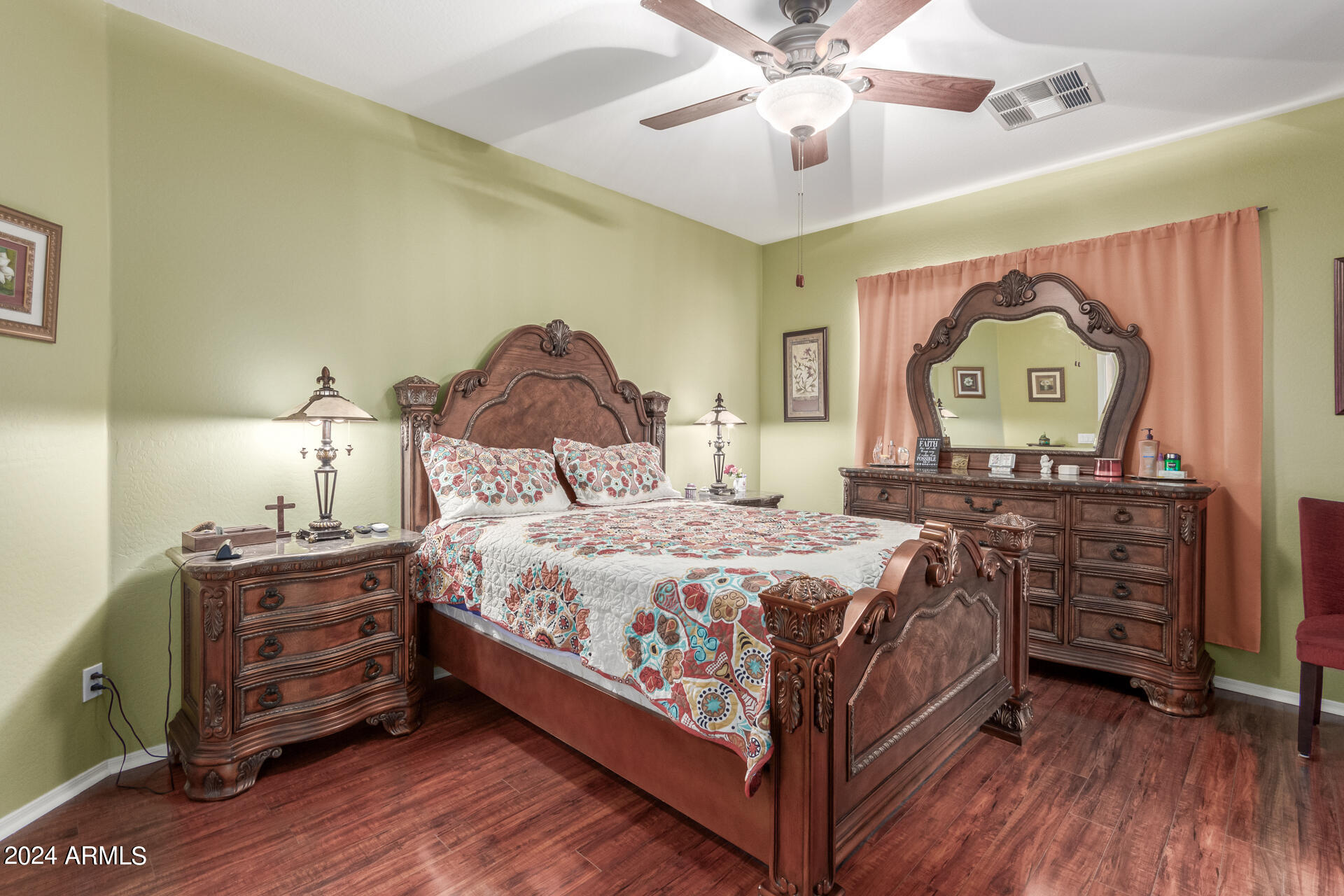 2408 W TAMARISK Avenue