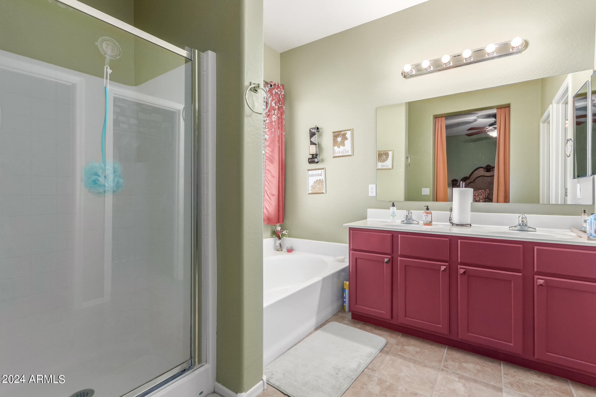 2408 W TAMARISK Avenue