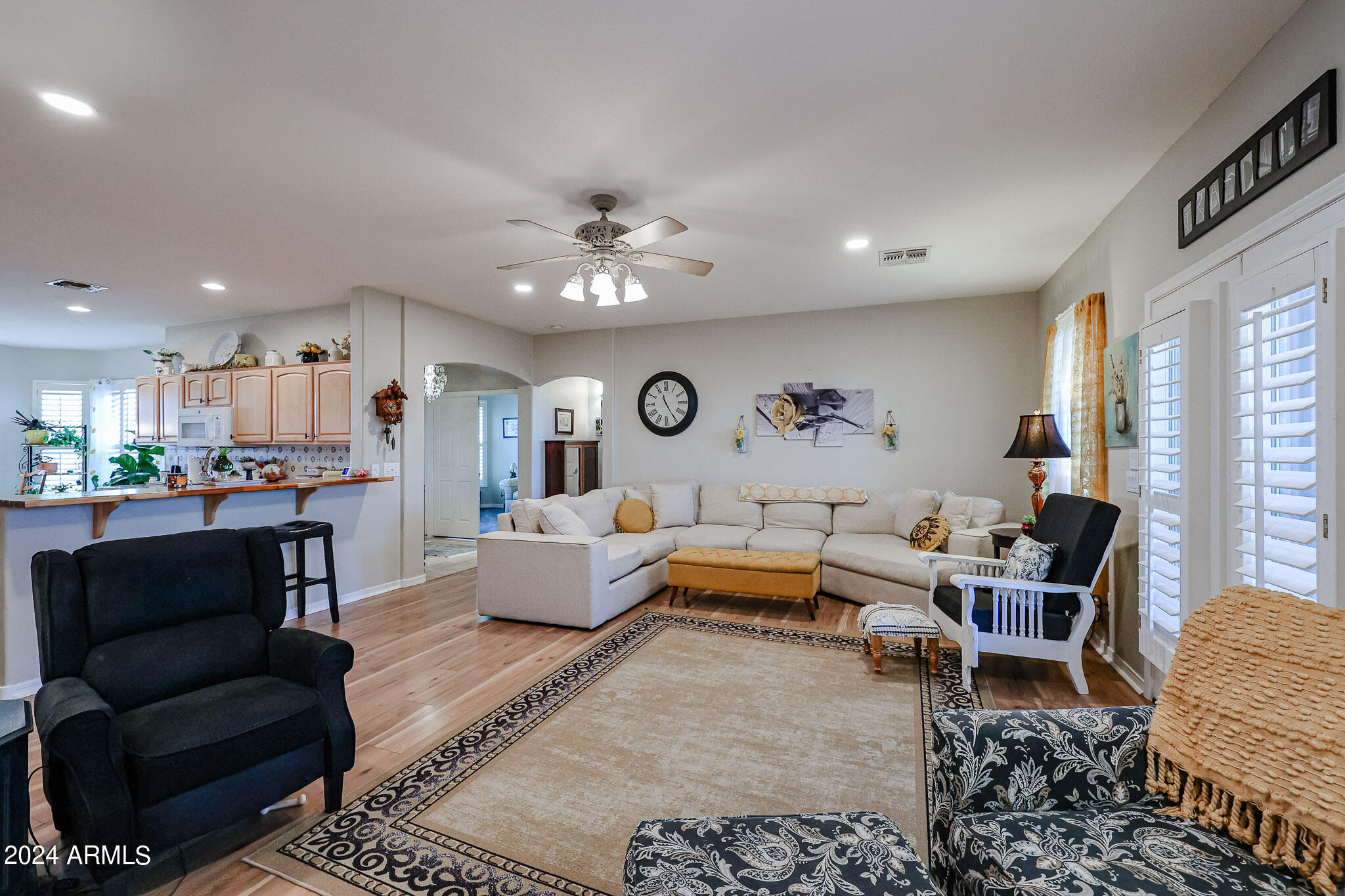 3881 E GLENEAGLE Place