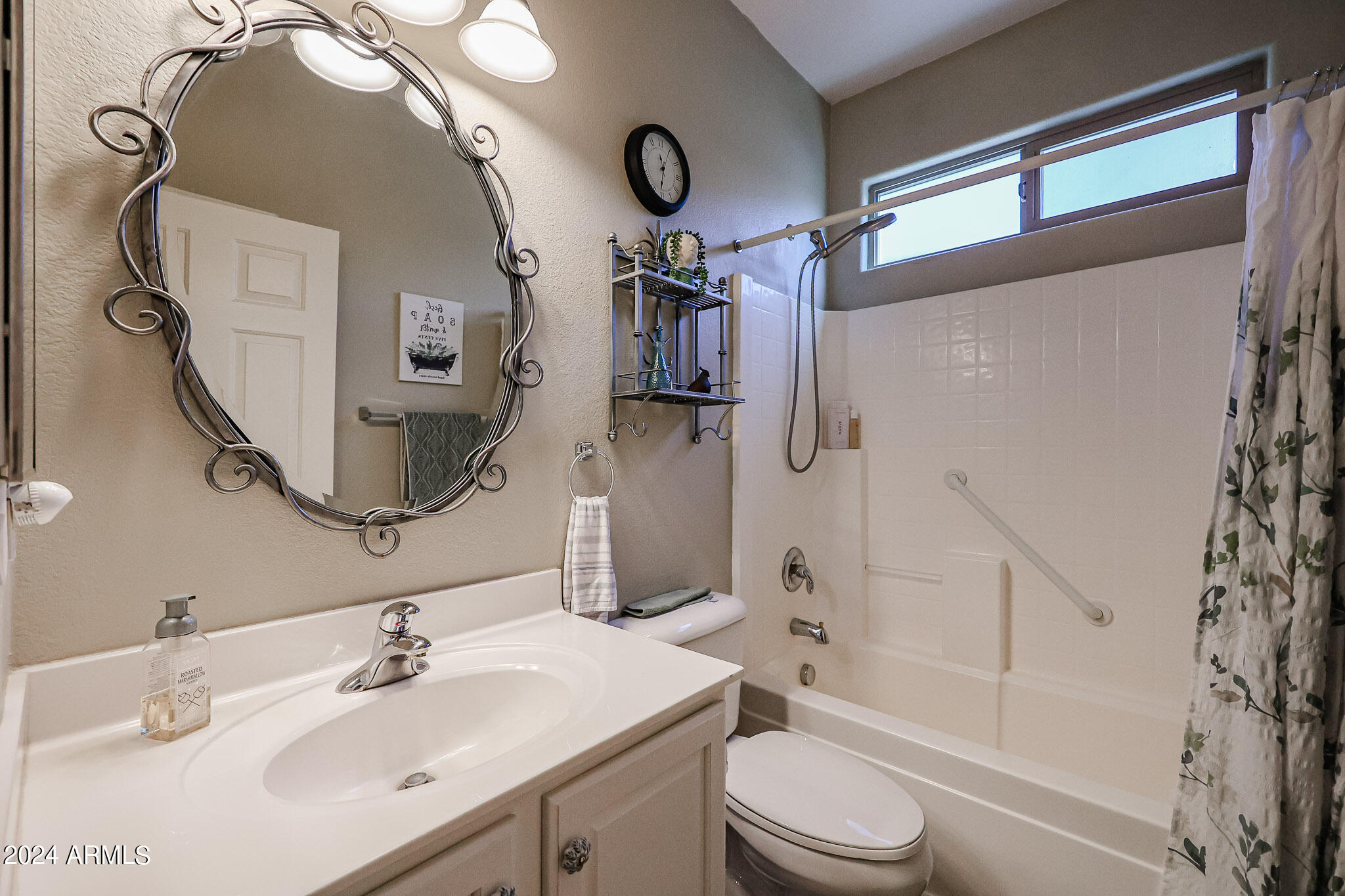 3881 E GLENEAGLE Place