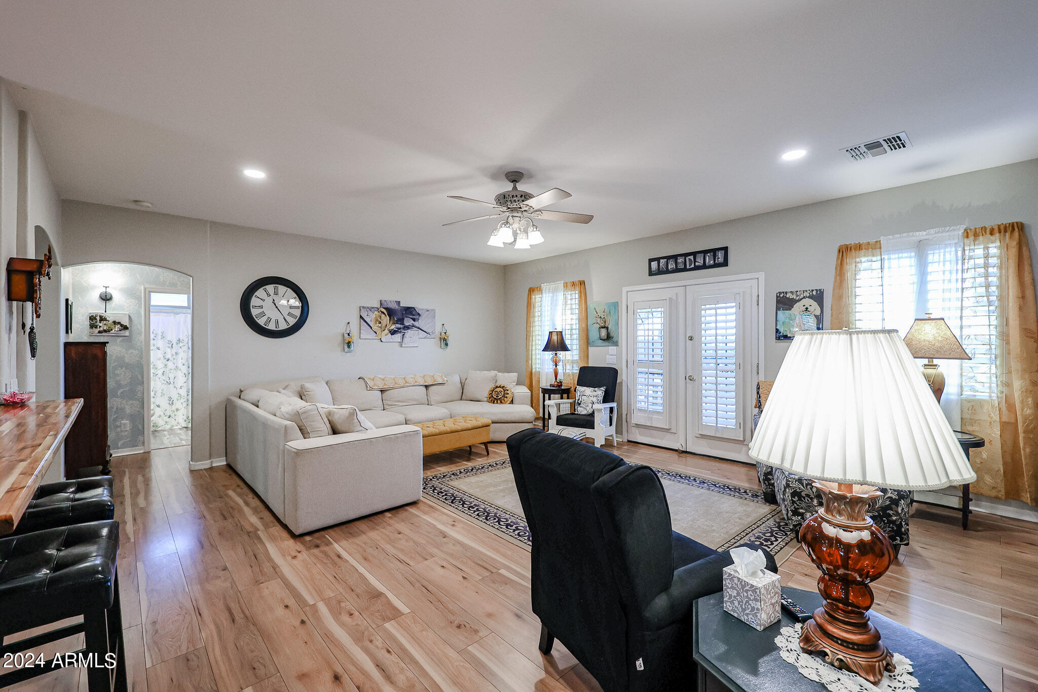 3881 E GLENEAGLE Place