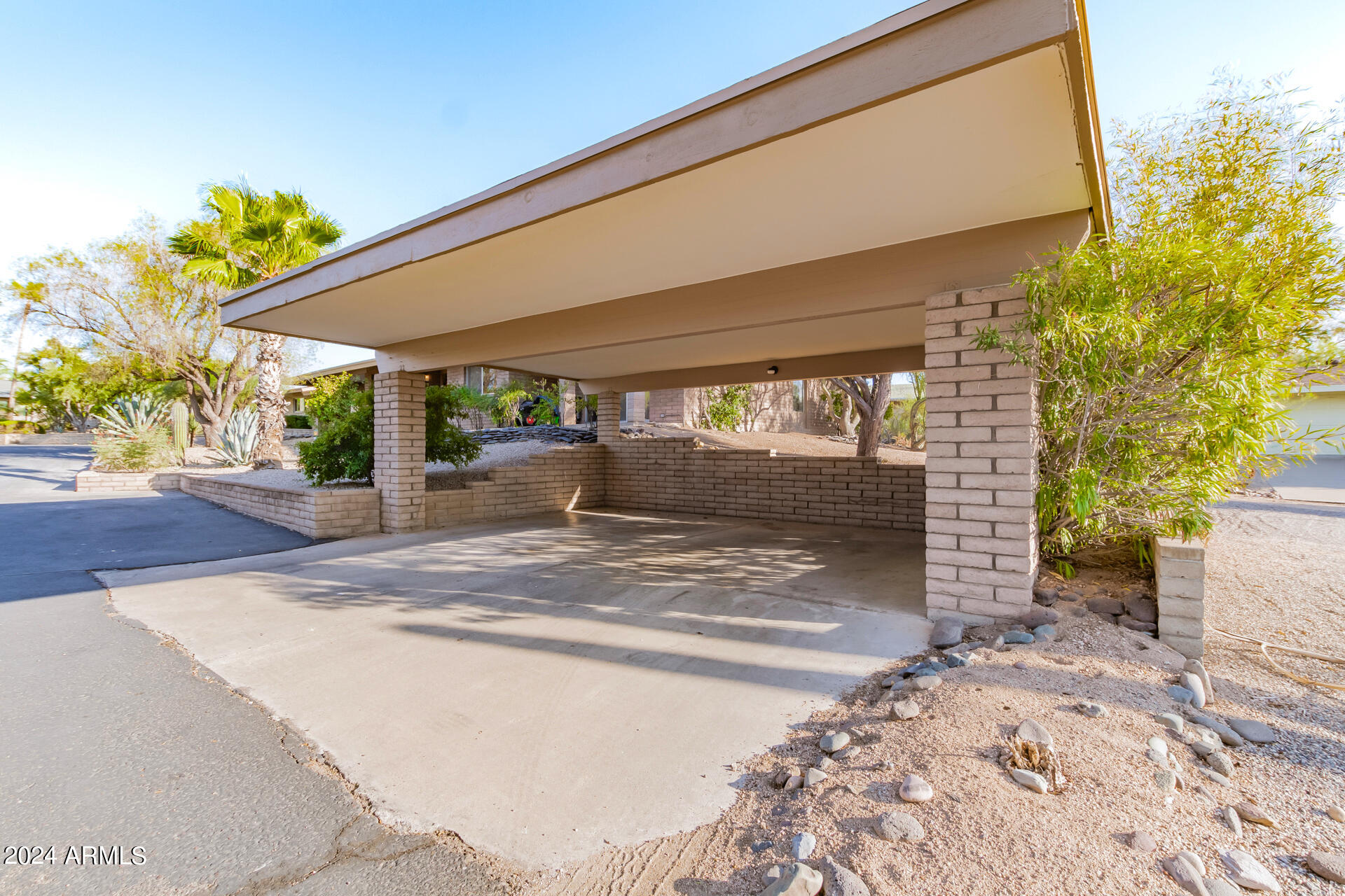 7837 E CAREFREE ESTATES Circle