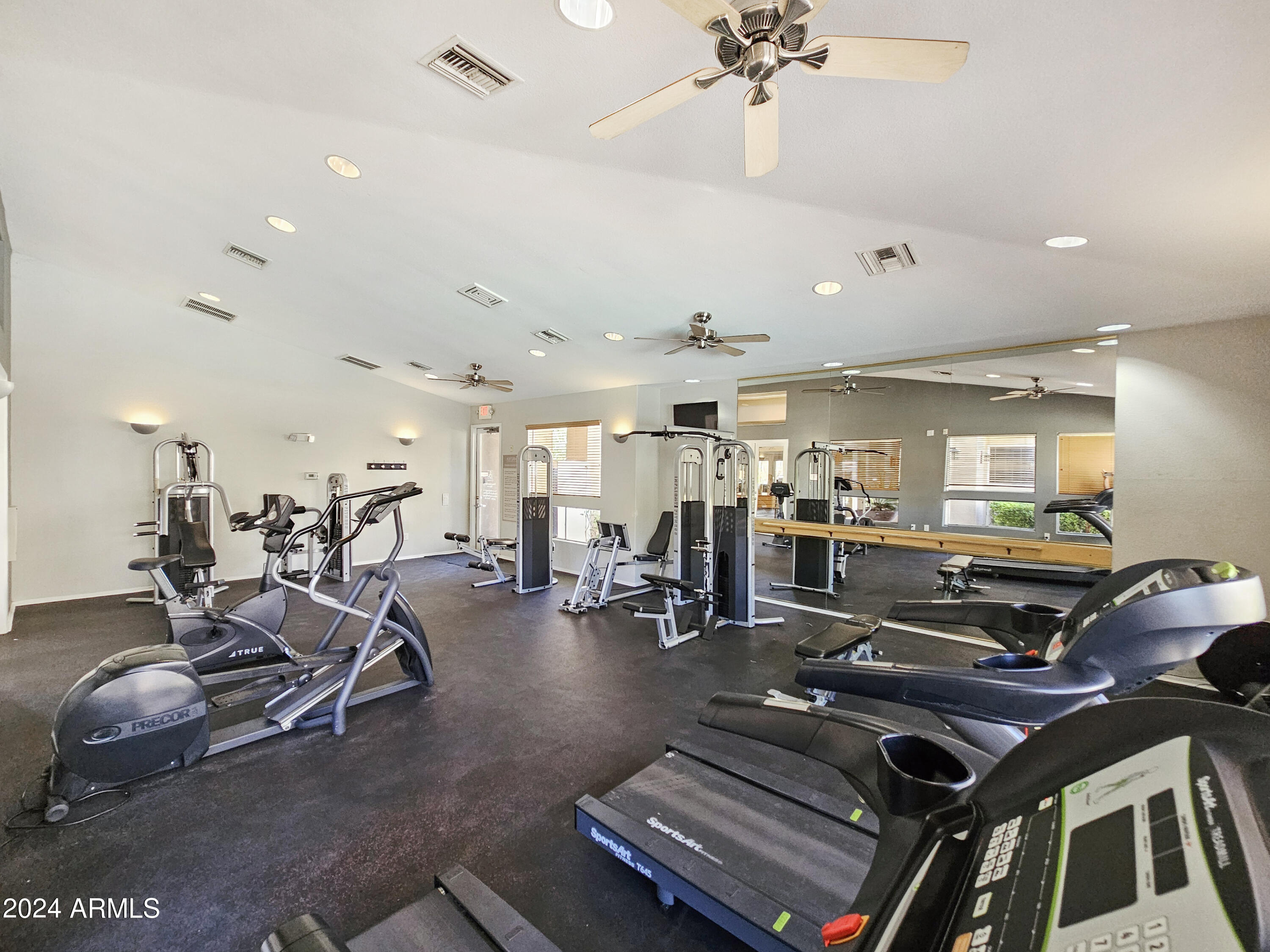 3830 E LAKEWOOD Parkway E # 3130
